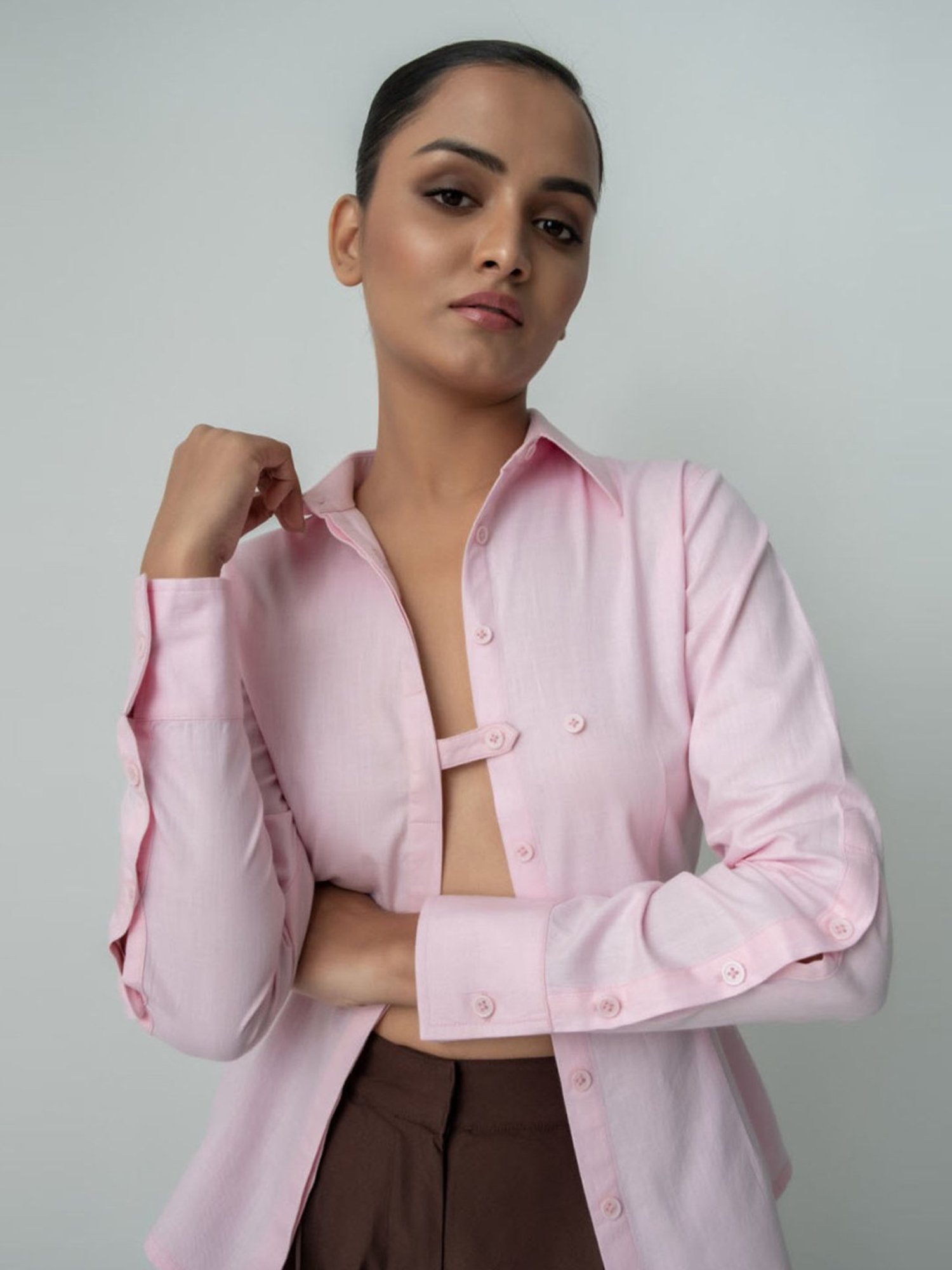 Qua Multi-Fit Essential Shirt