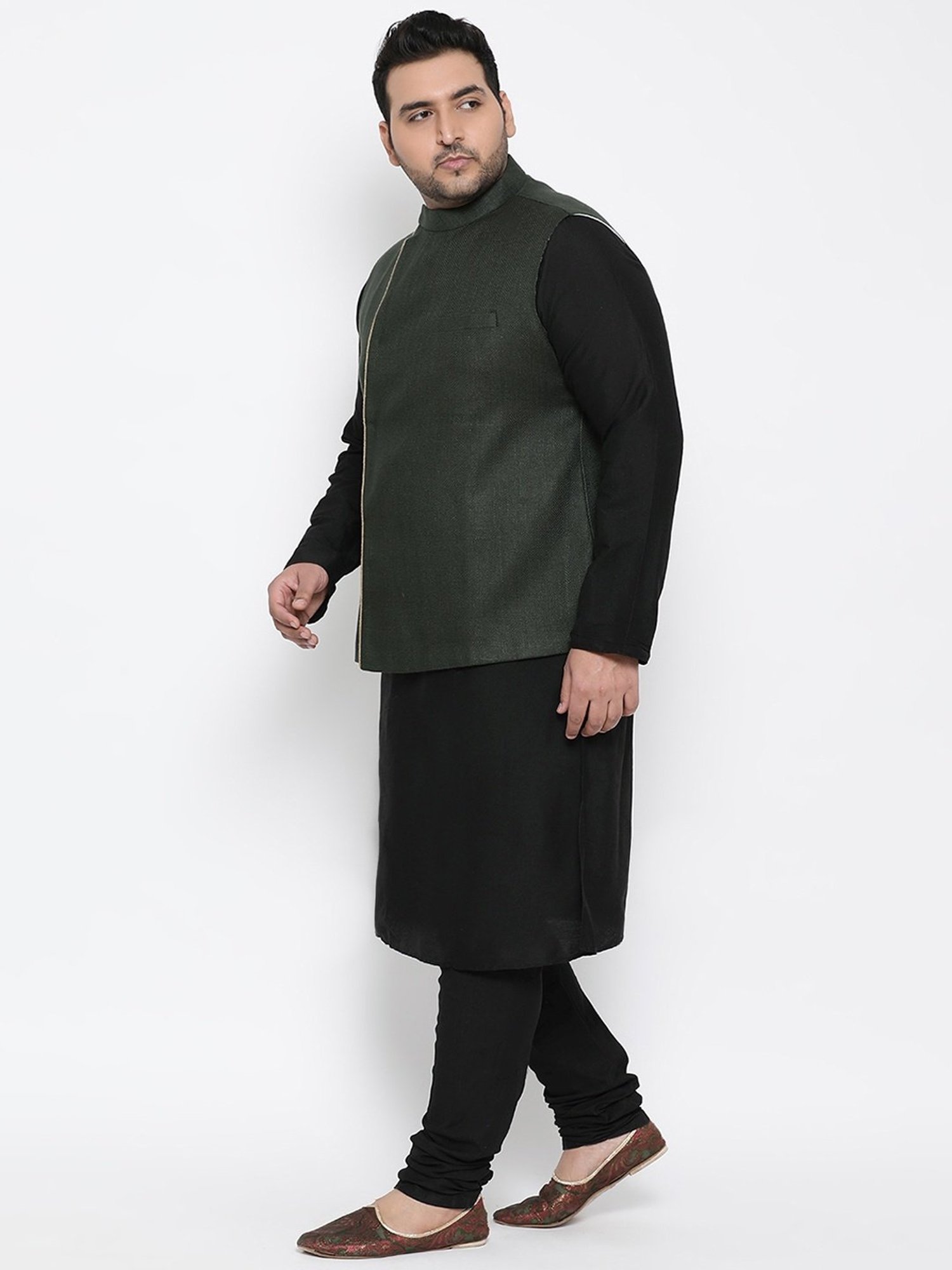 KISAH PLUS Black Regular Fit Printed Kurta Set With Jacket