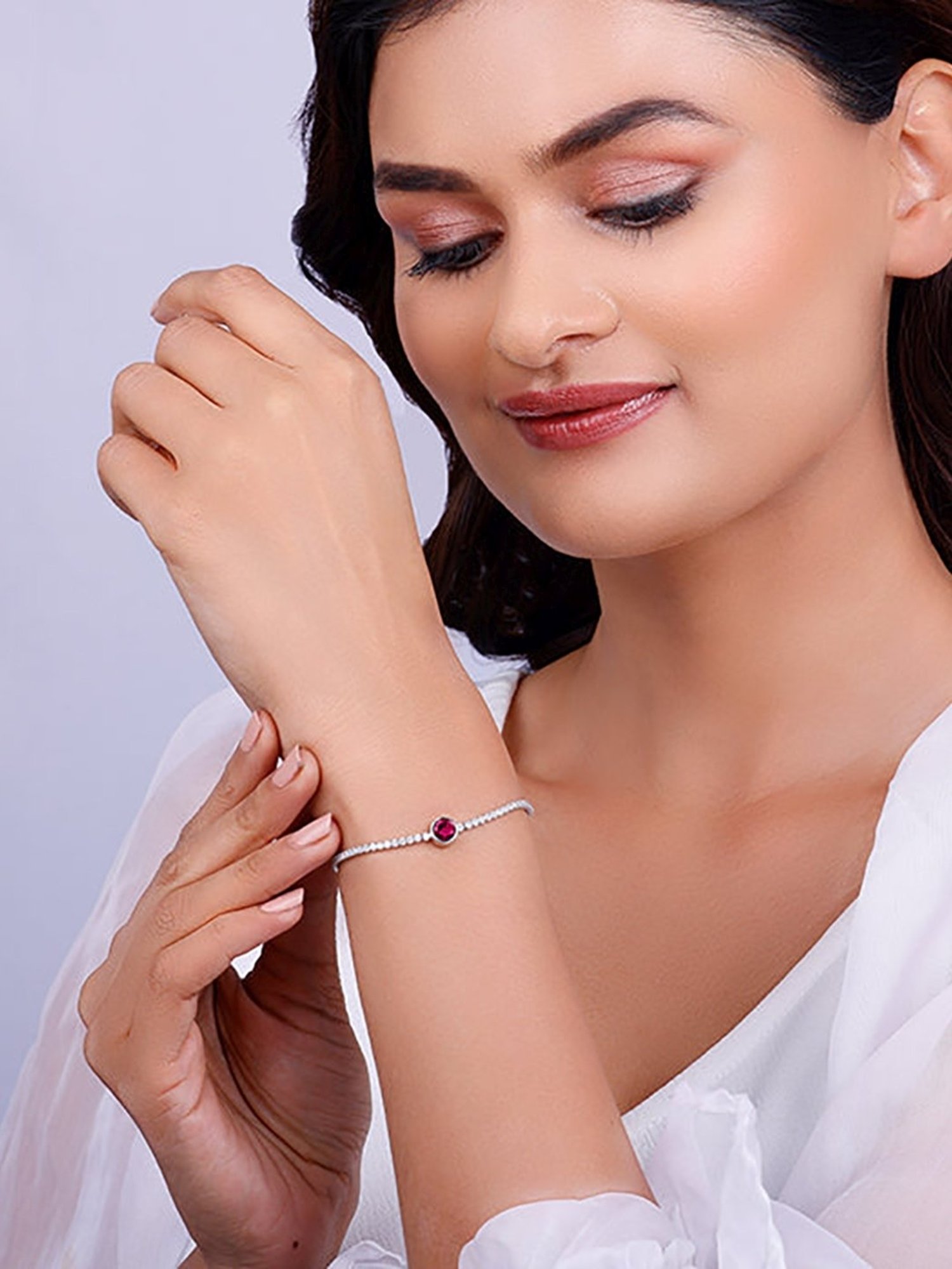 GIVA 92.5 Sterling Silver Circle of Red Adjustable Bracelet