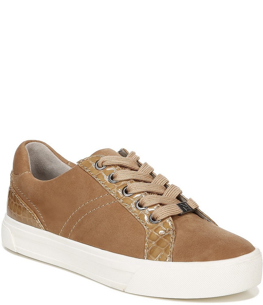 Trotters Kiera Suede Kitten Heel Pumps