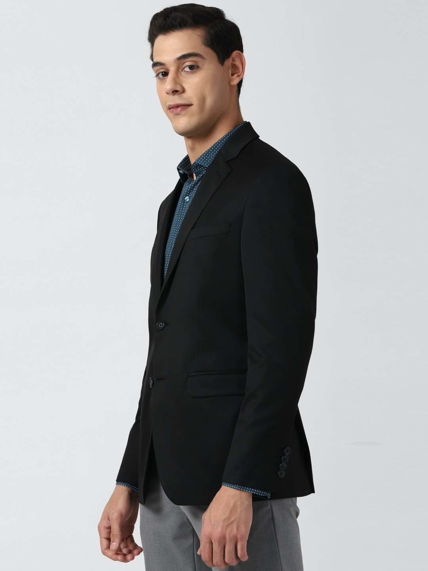 Arrow Sports Green Regular Fit Texture Waistcoat