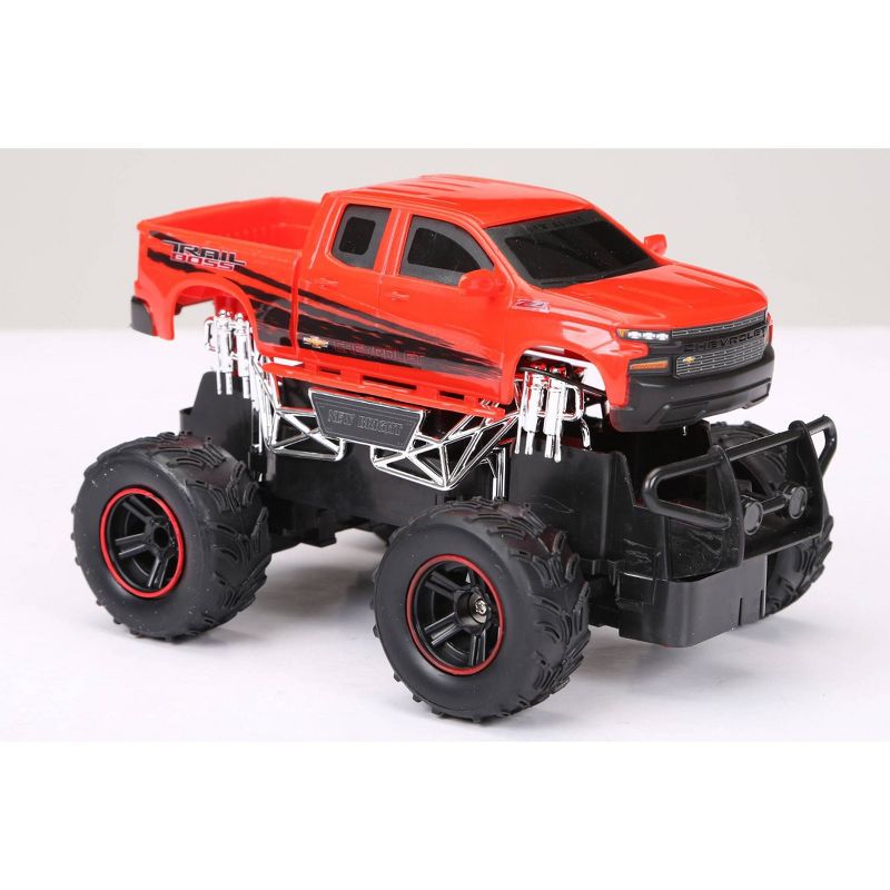 New Bright Radio Control Toy Vehicle - Chevy Silverado -1:24 Scale