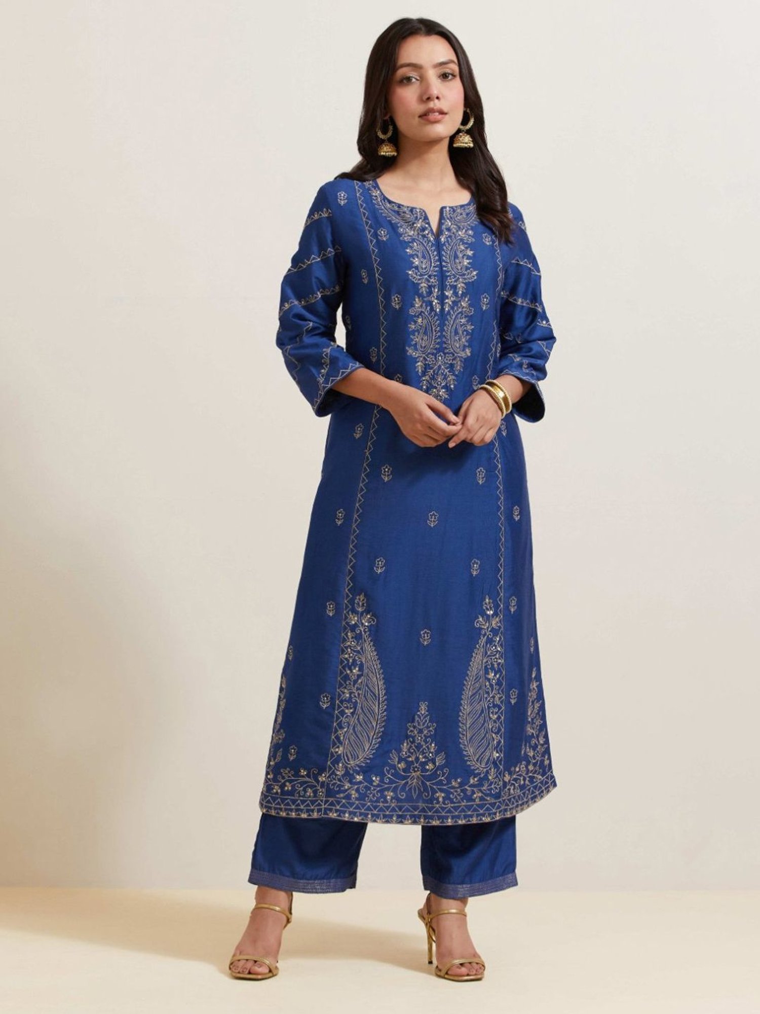 Priya Chaudhary Blue Afreen Embroidered Chanderi Silk Kurta