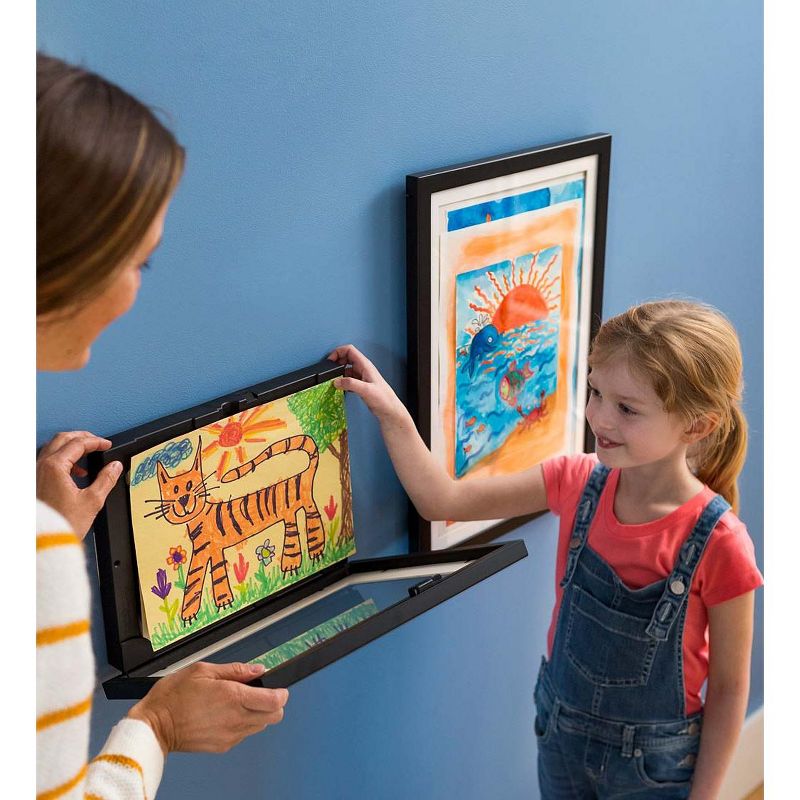 HearthSong - Lil Davinci Art Frame, 12"W x 18"H, Black