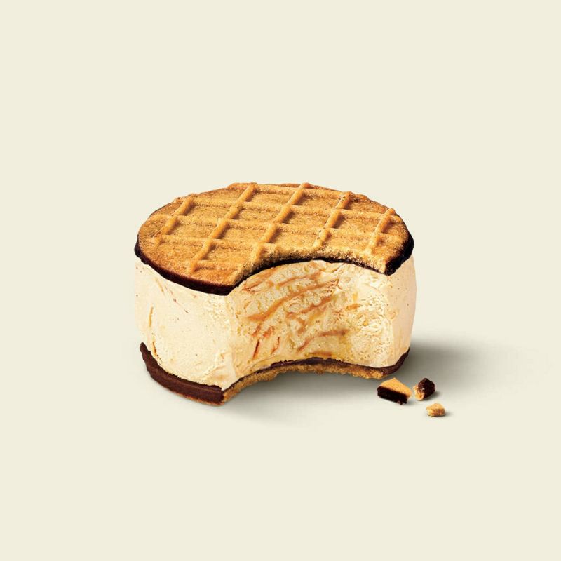 Tillamook Salted Caramel Ice Cream Sandwich - 12oz/4ct
