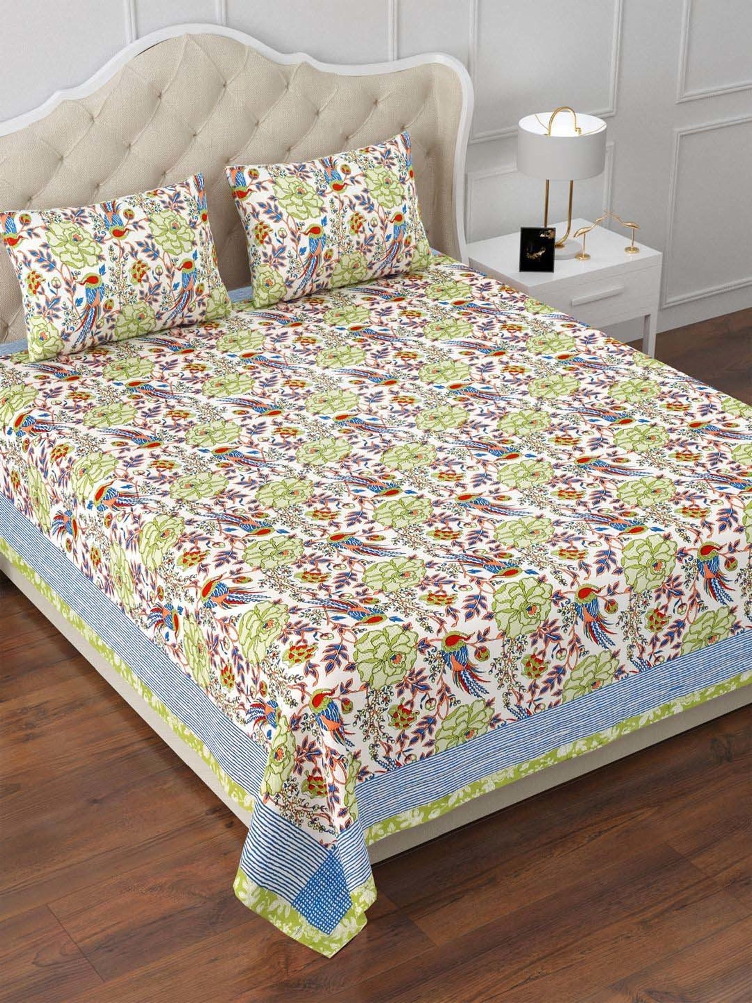 Aapno Rajasthan Ranthambore Reminiscence Multicolor Cotton Double Bedsheet With 2 Pillow Cover