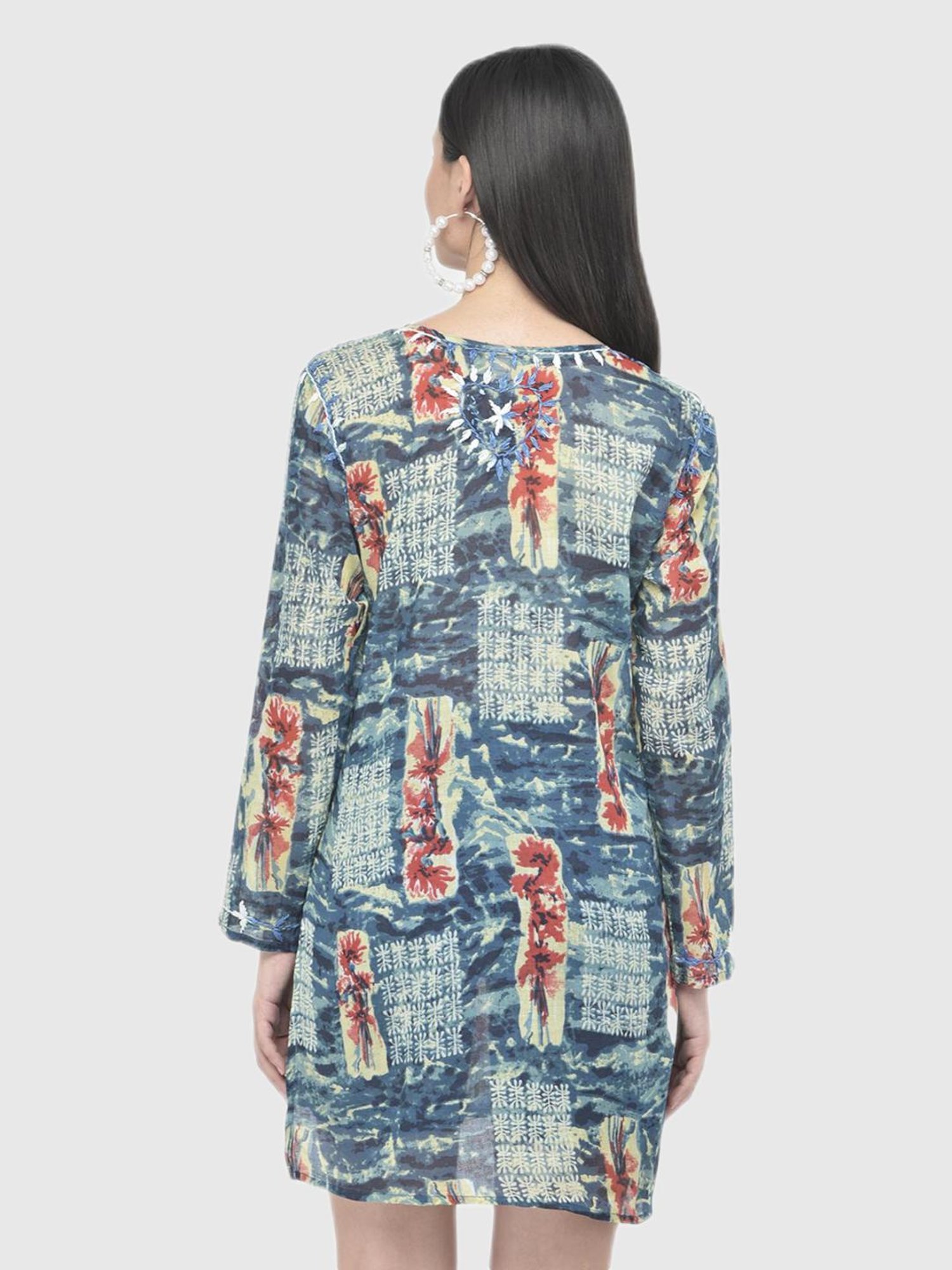 Aditi Wasan Blue Embroidered Kurti