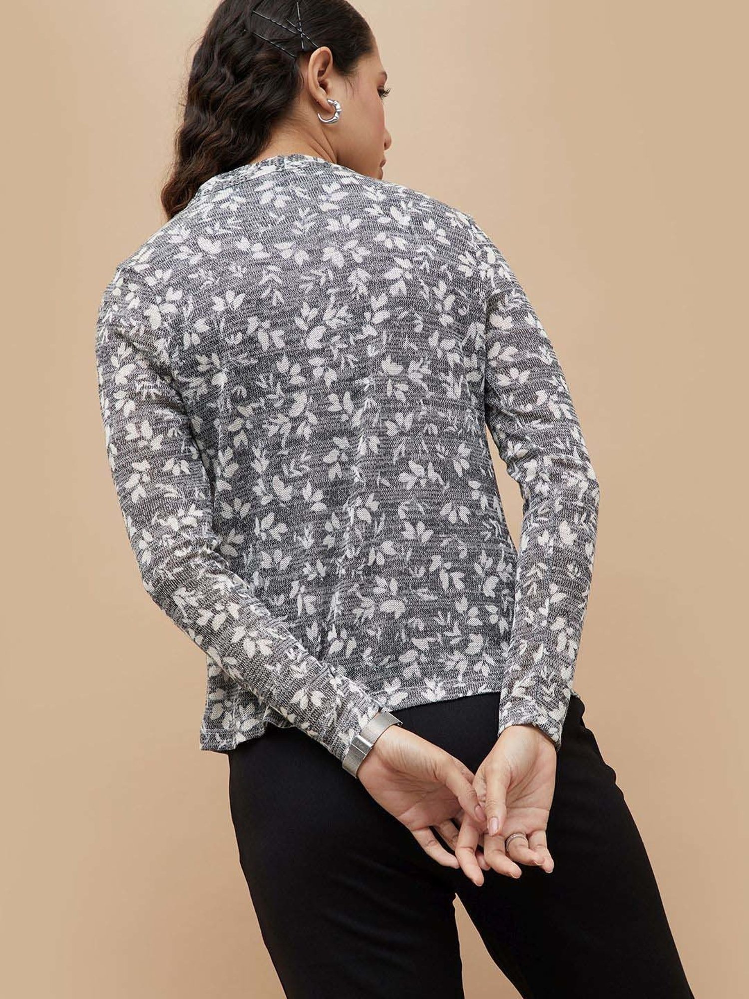 Code by Lifestyle Grey Cotton Printed Shrug