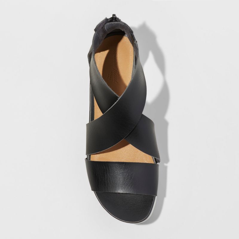 Women's Hartley T Strap Thong Sandals - Universal Thread™ Black 9