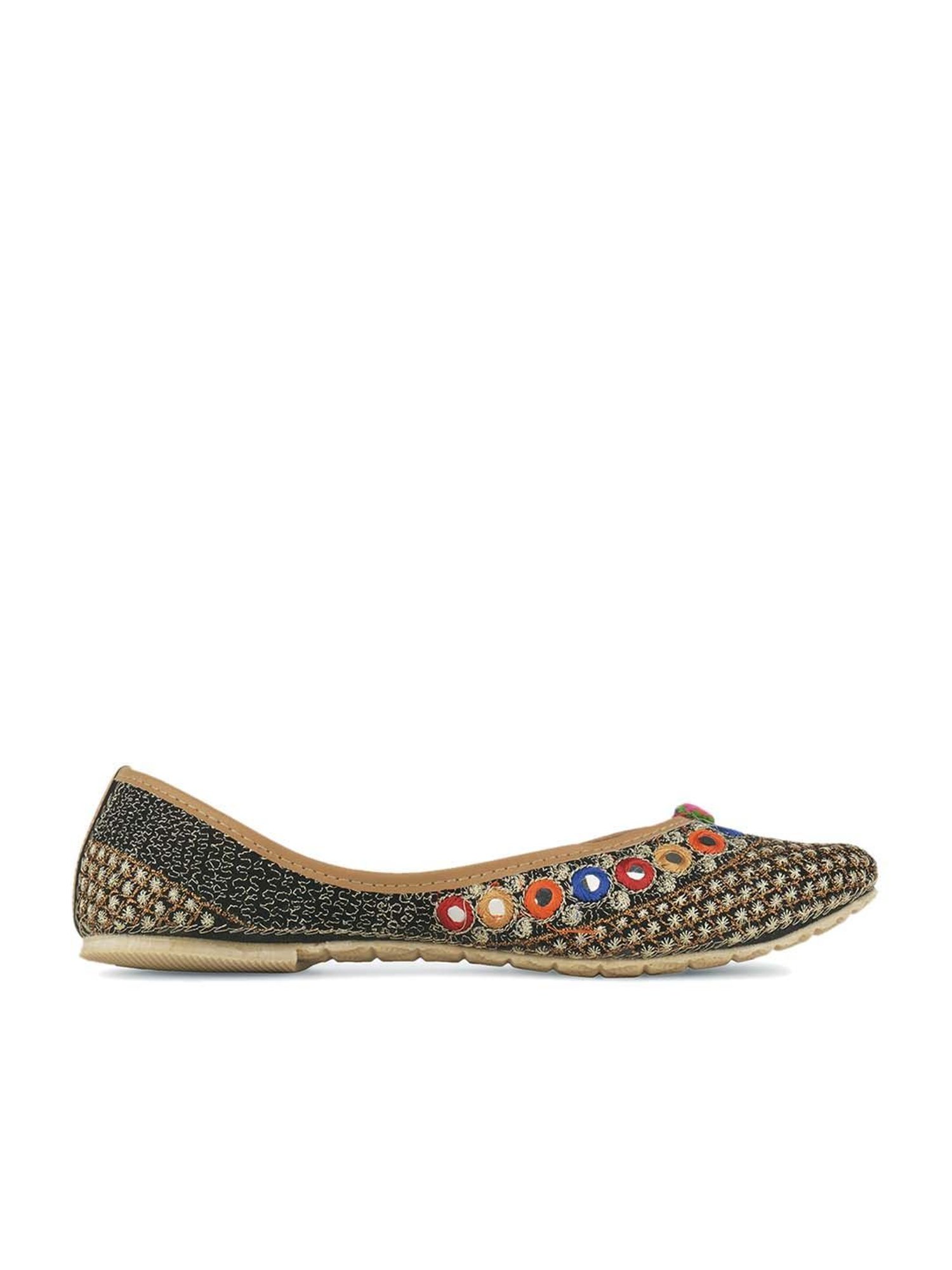 Desi Colour Women's Black Ethnic Juttis