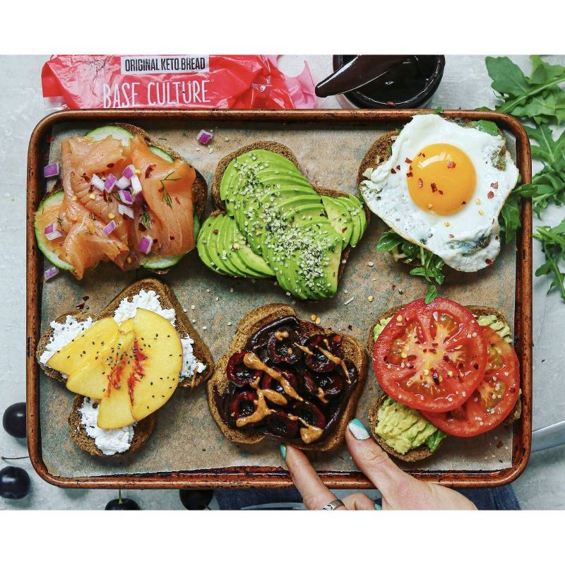 New York Bakery Frozen Breadsticks with Garlic - 10oz