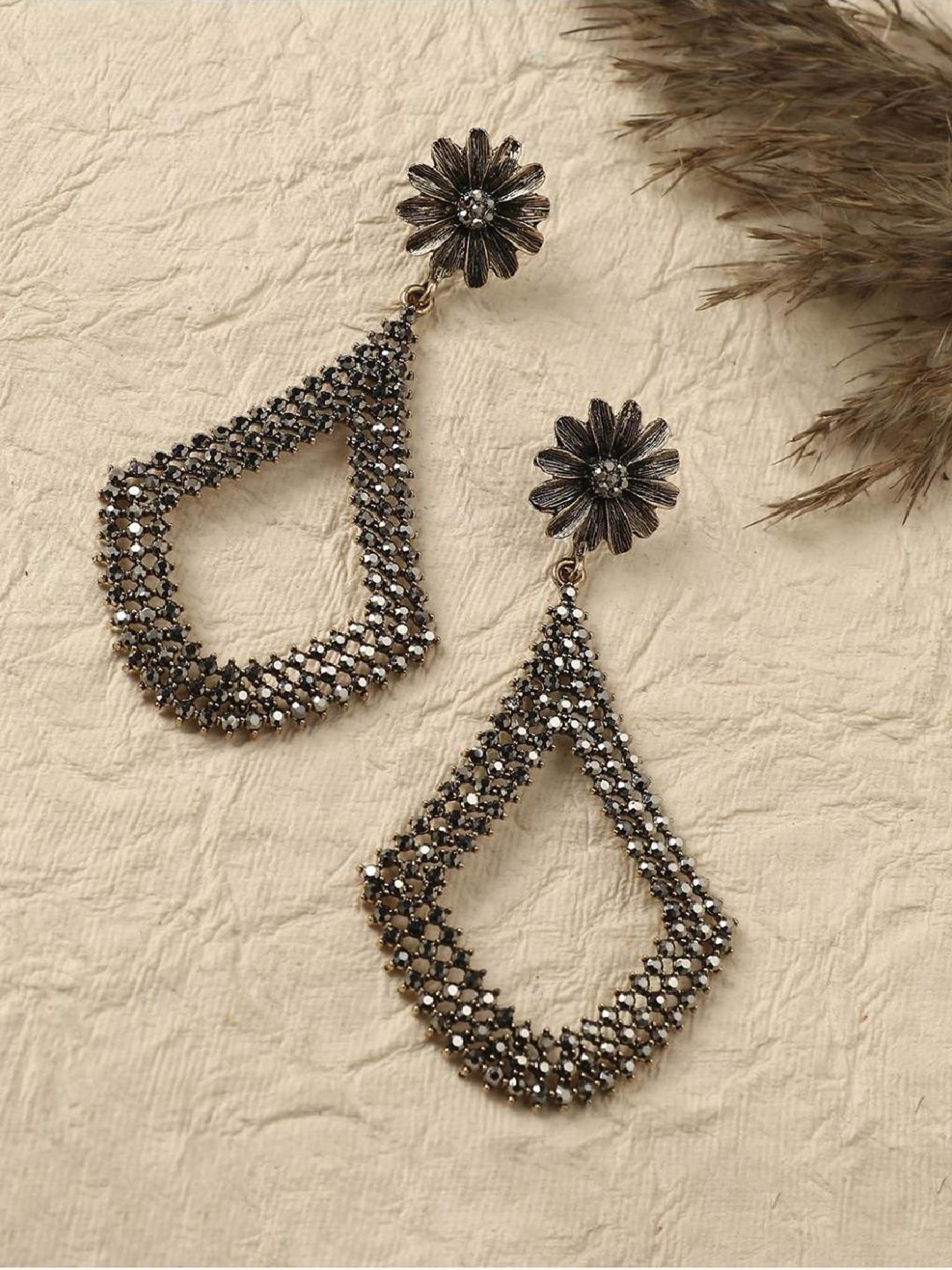 Sohi Women's Daisy Intricate Anchor Drop Earrings  Gold