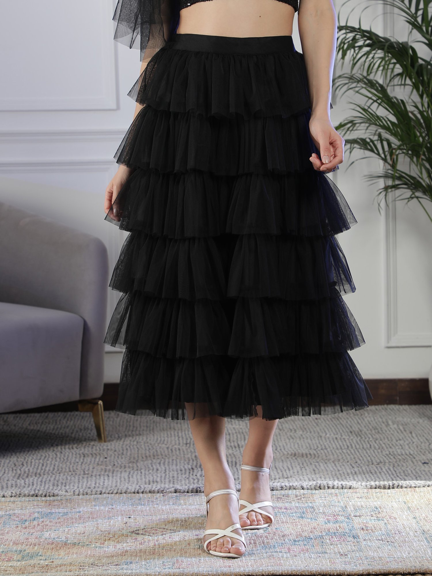 NEUDIS Black Above Knee Skirt