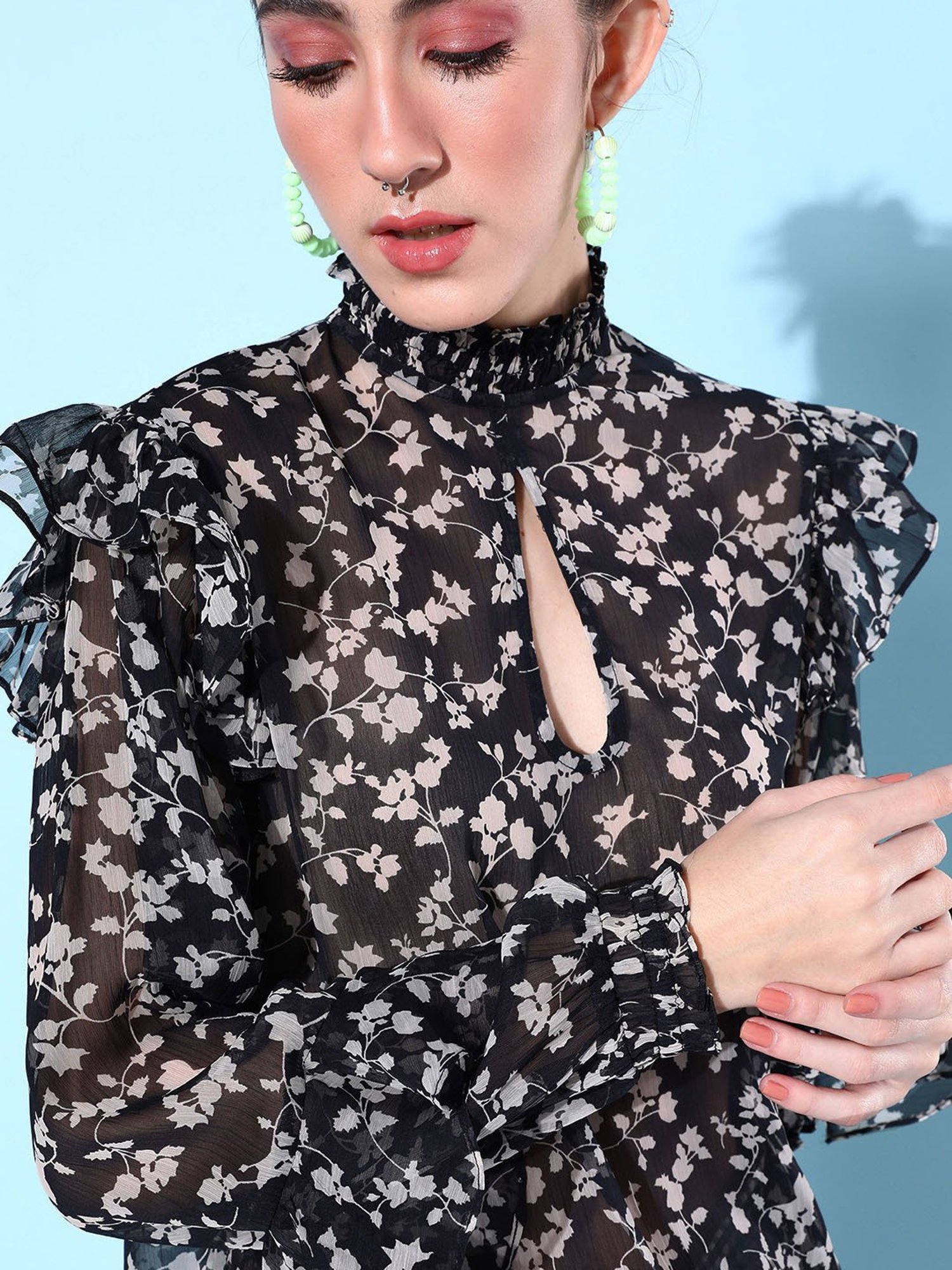 QUIERO Navy Floral Print Top