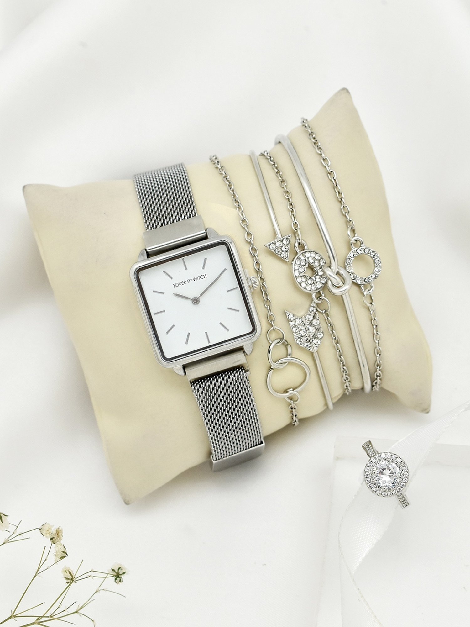 Joker & WItch JWLT511 Analog Watch for Women With Ring, Bracelet