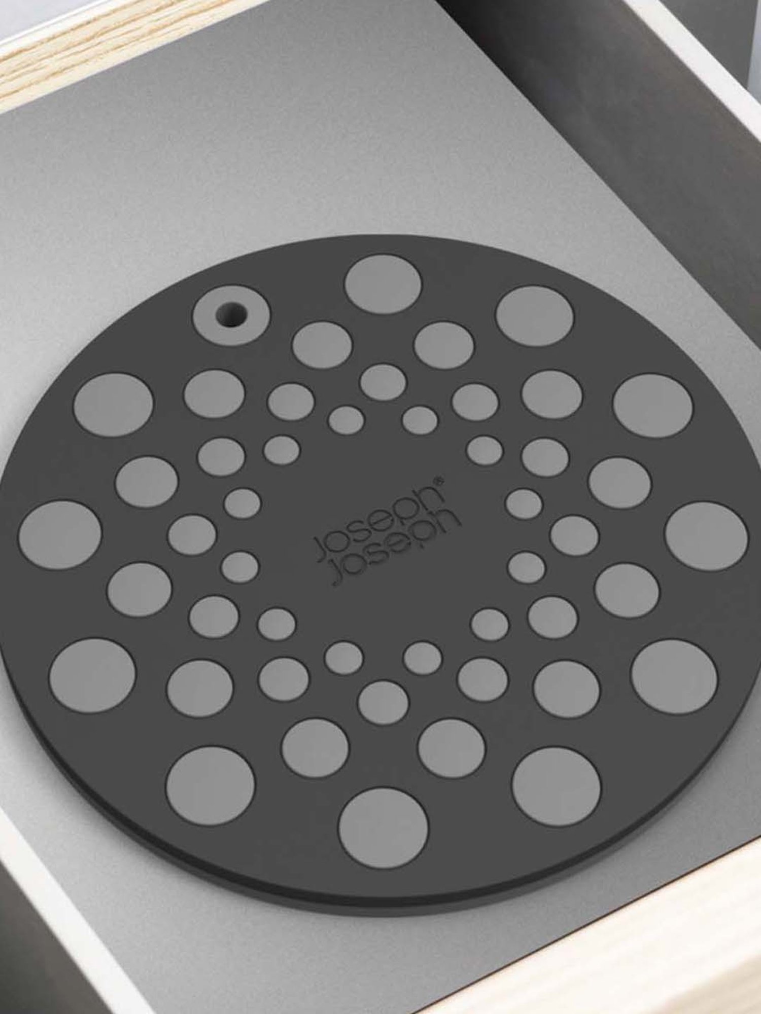 BERGHOFF Leo Pink Silicone Trivet - Set of 1