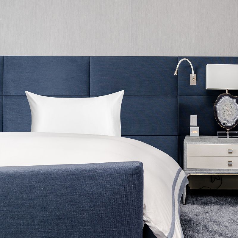 1 Pc Silk for Facial Beauty and Hair Pillow Case Snow White - PiccoCasa