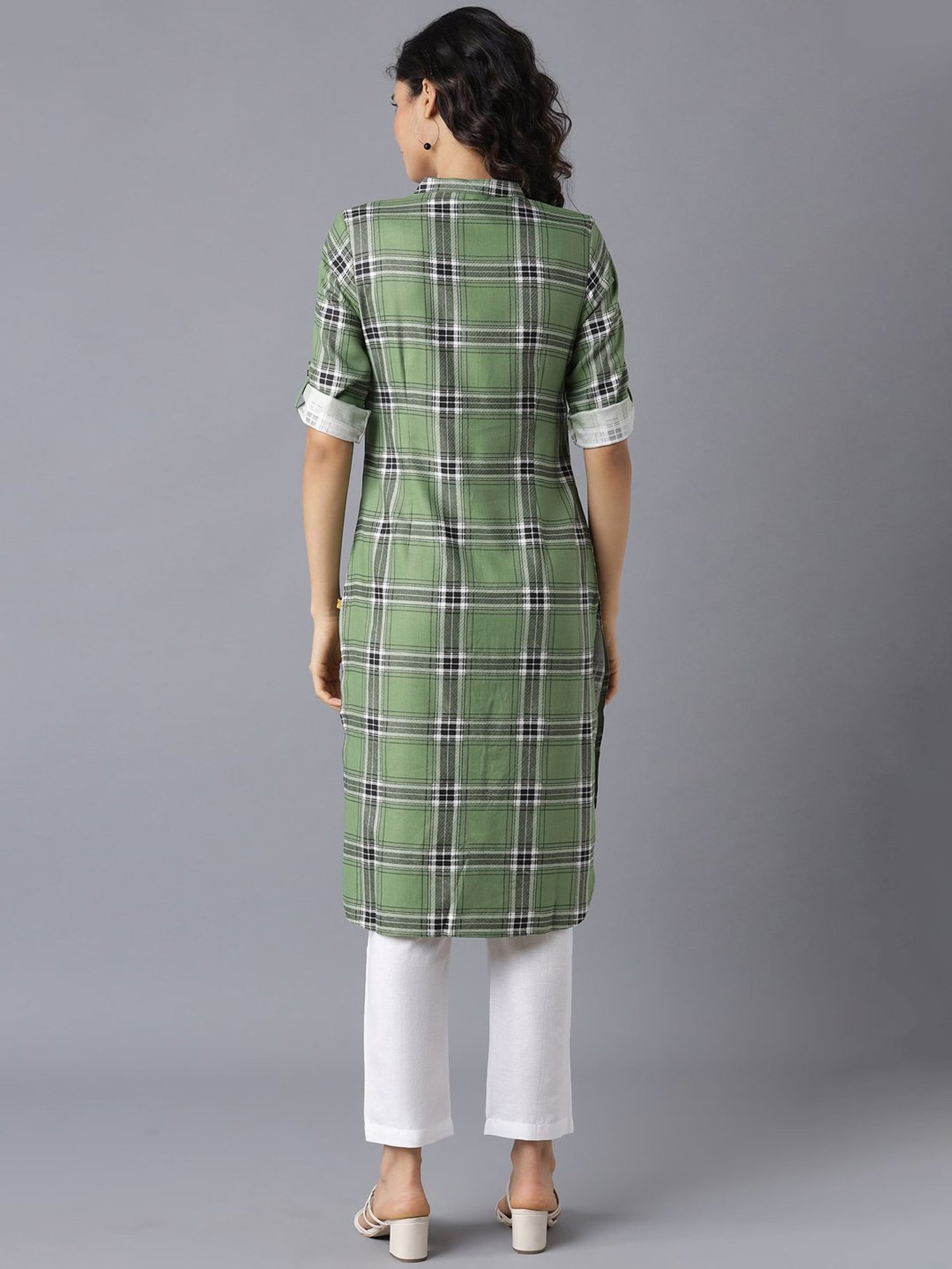 Aurelia Green Chequered Kurta Pant Set