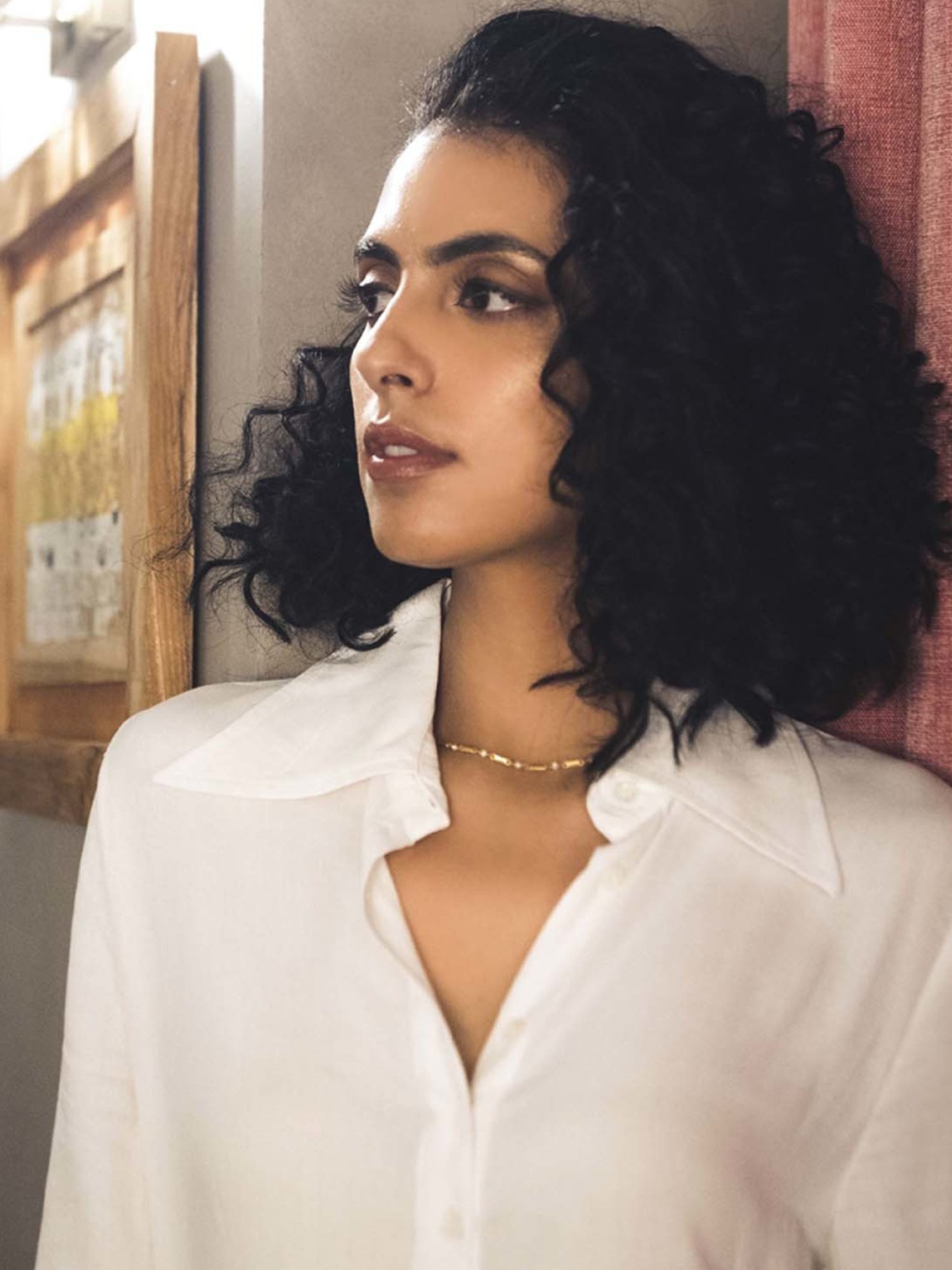 Qua White Luxe Fitted Shirt