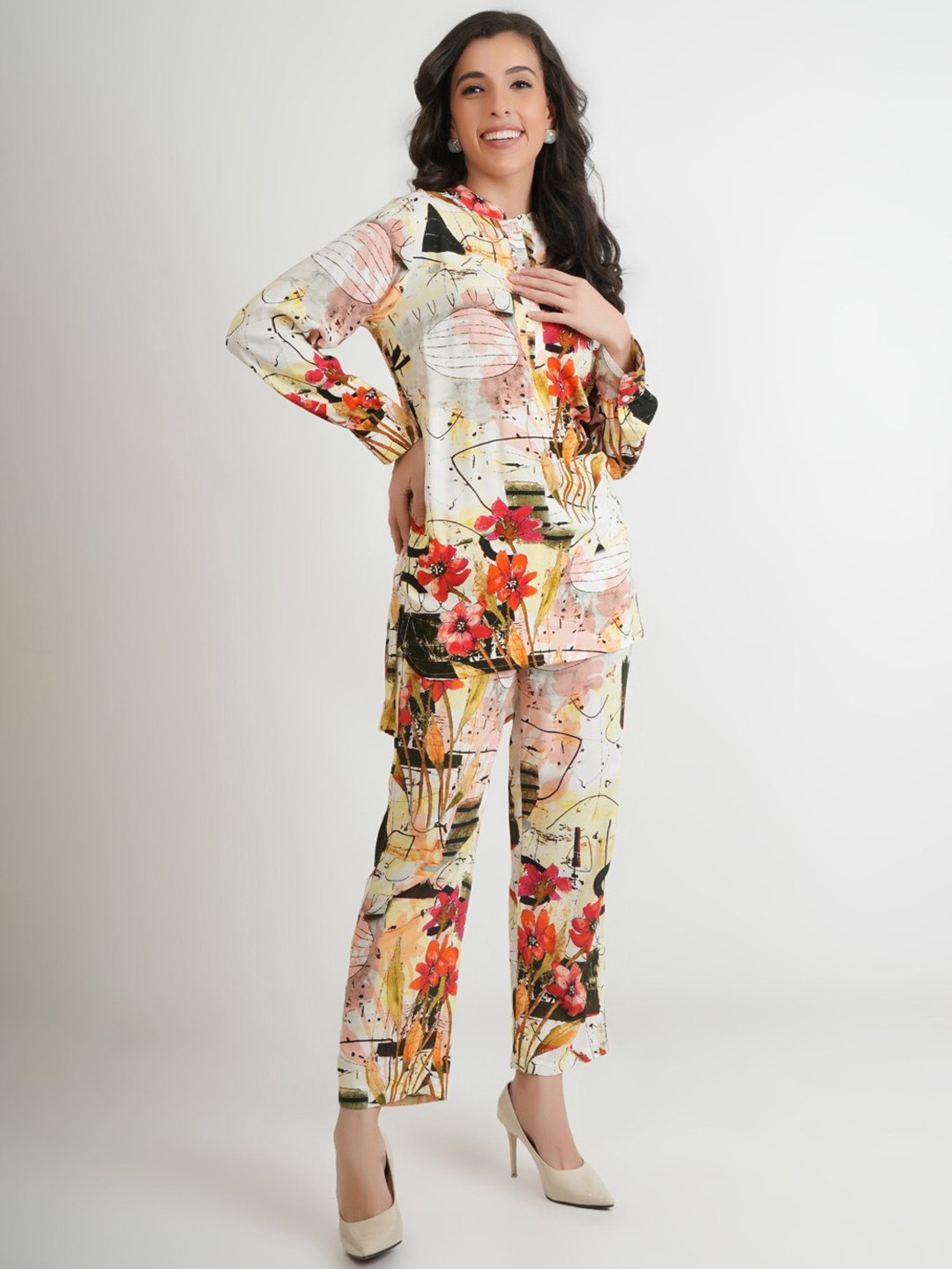 Zolo Label Beige Floral Print Top Pant Set