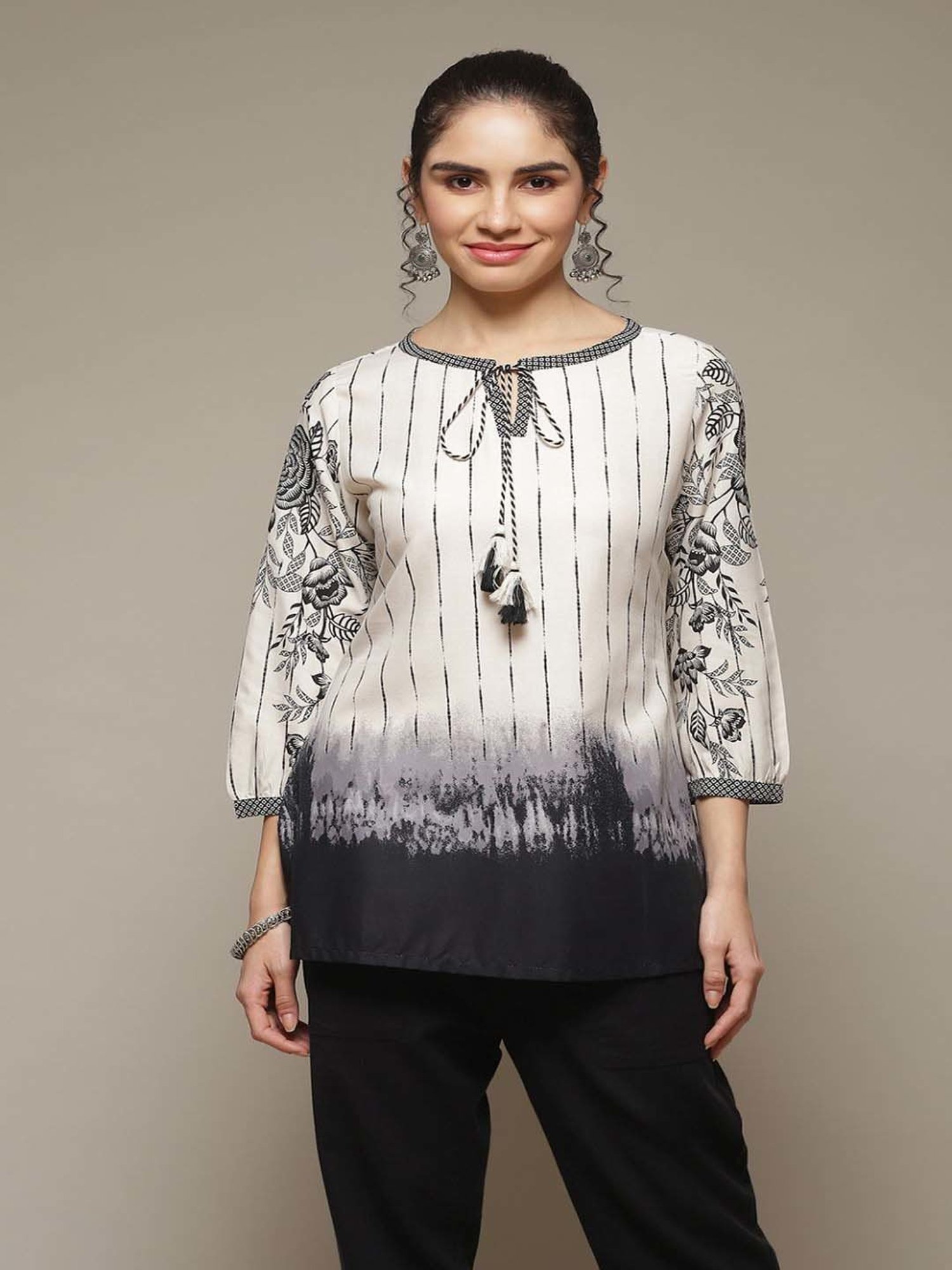 Rangriti White & Black Printed Top