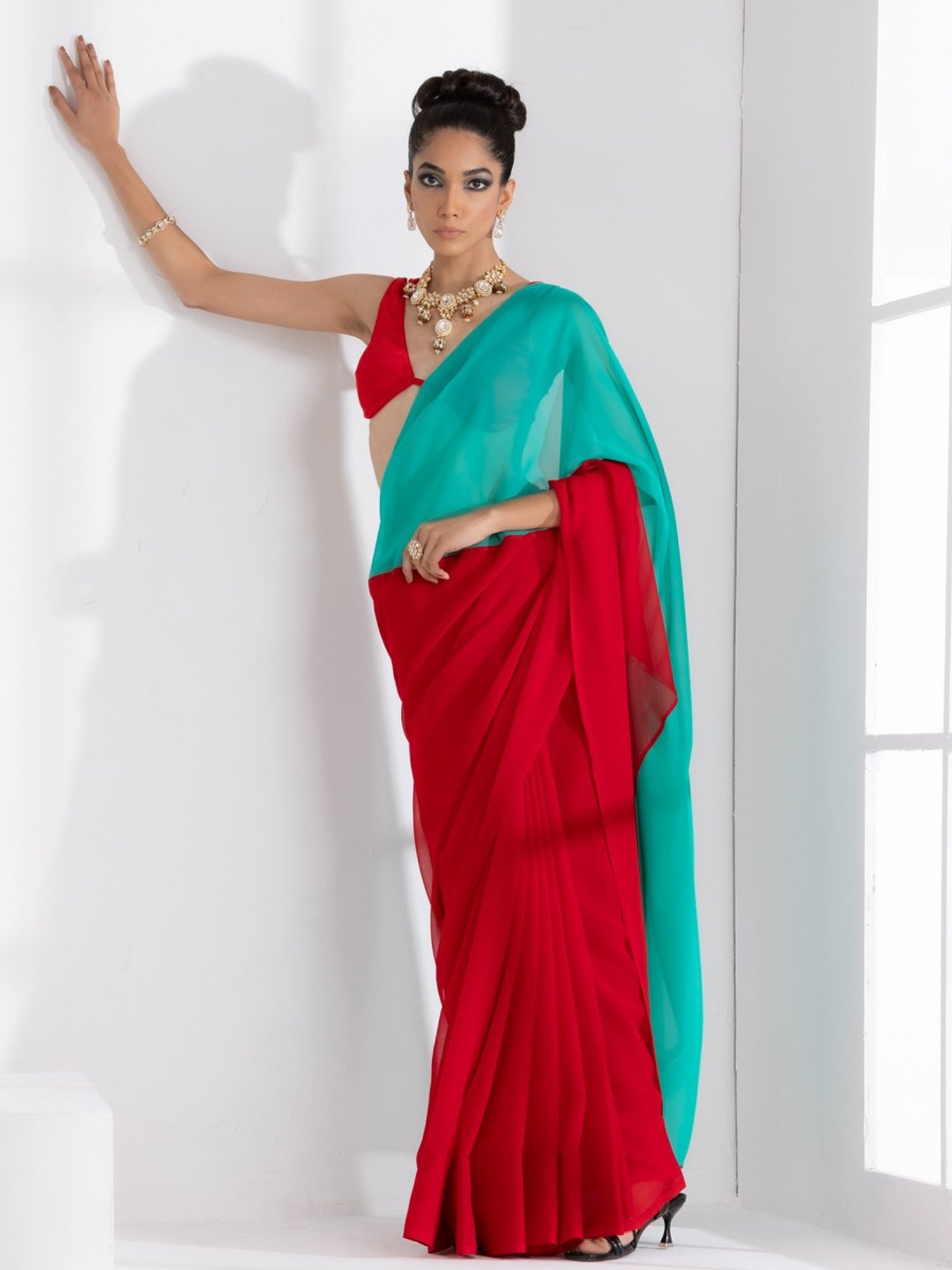 Swtantra Red & Ocean Blue Plain Saree With Unstitched Blouse