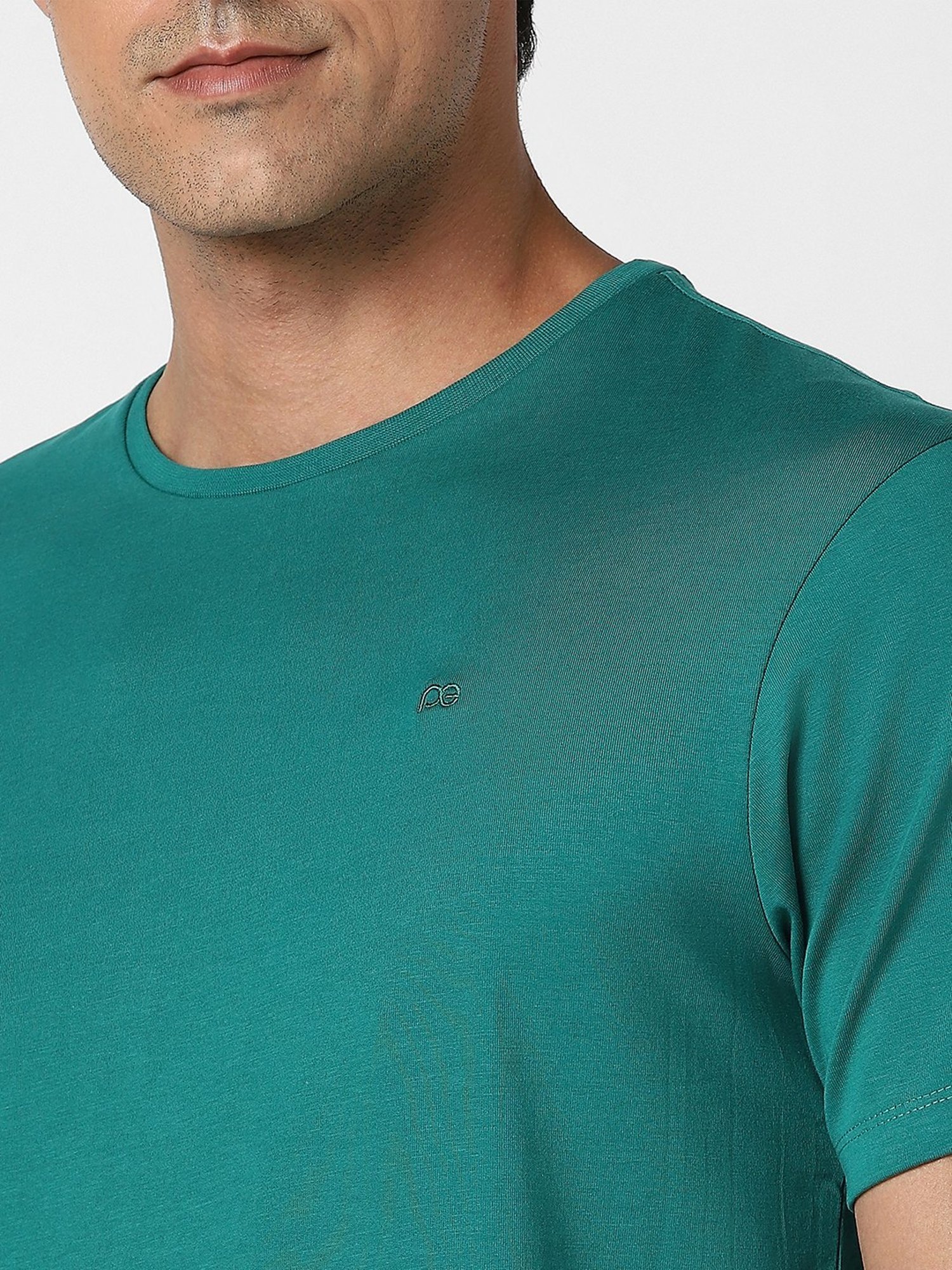 Peter England Green Regular Fit T-Shirt
