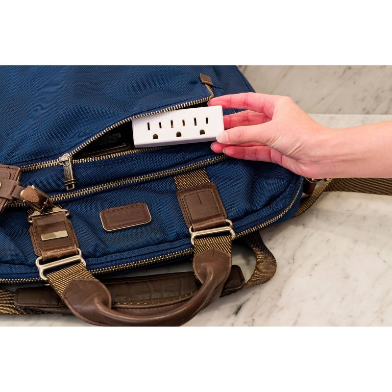 General Electric 3 Outlet Grounded Tap White