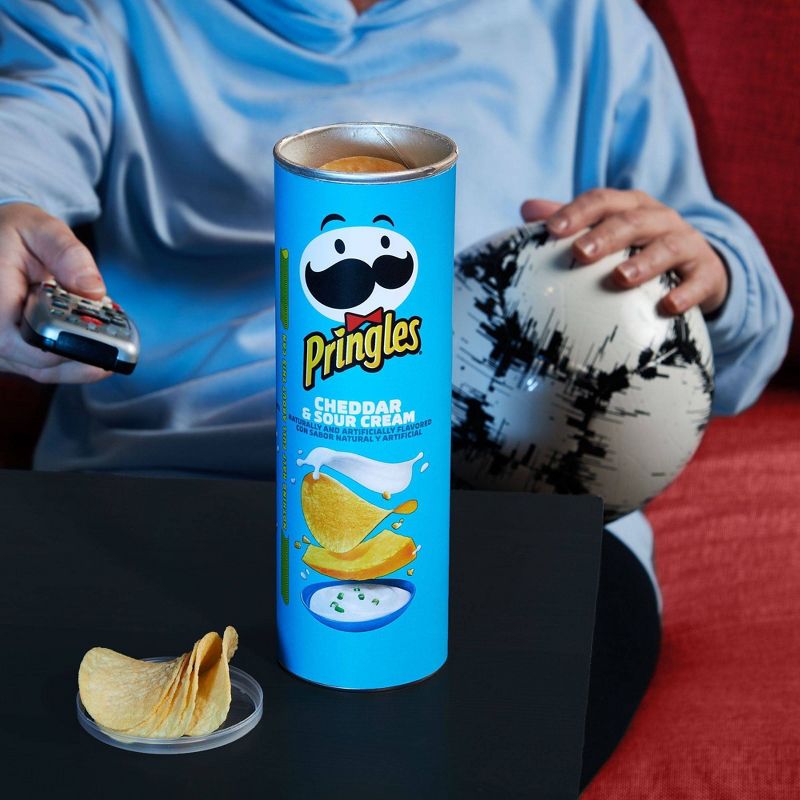 Pringles Cheddar & Sour Cream Potato Crisps Chips - 5.5oz