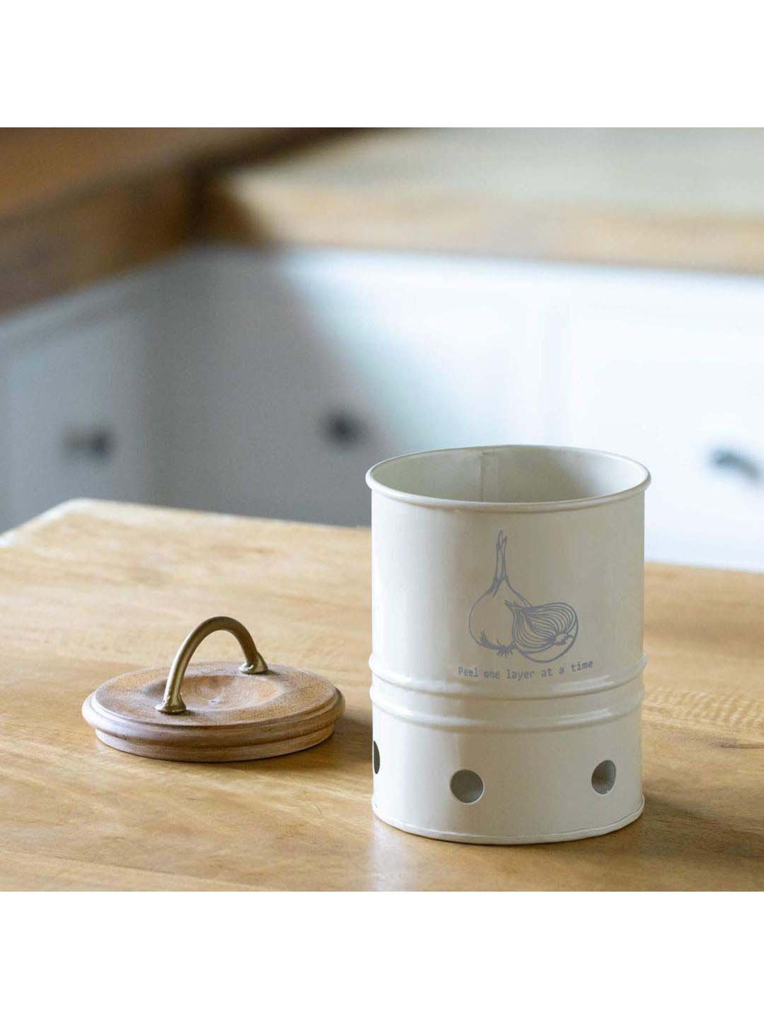 ellementry Egg Shell White Metal Container with Lid (4000 ml) - Set of 1