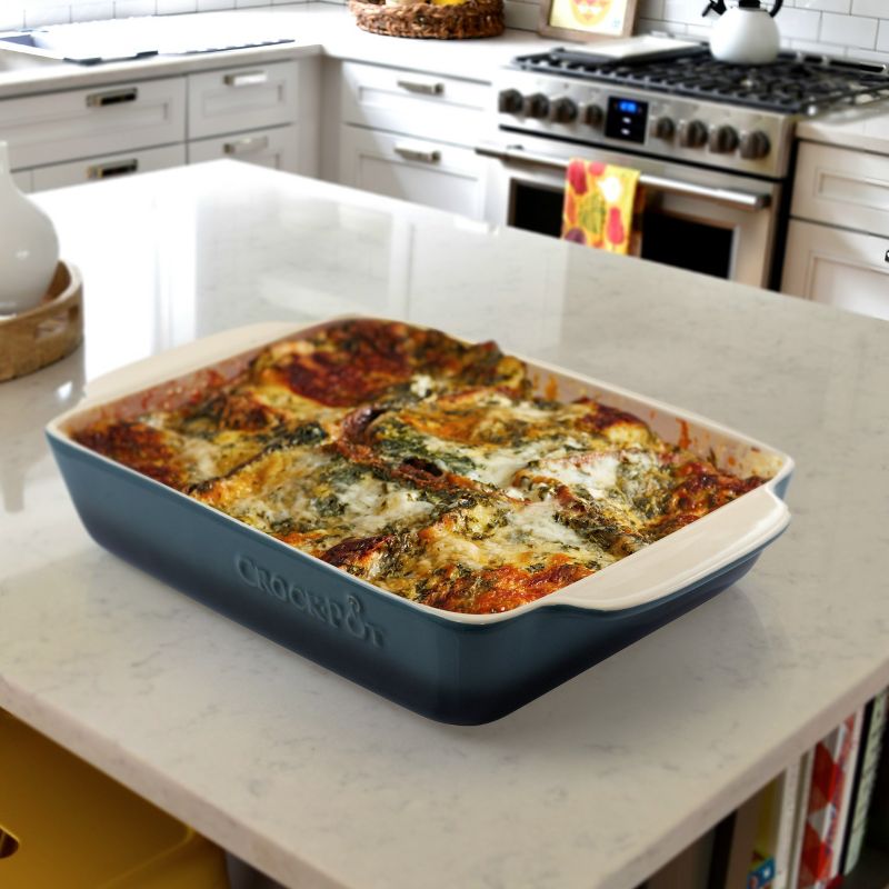 Crock Pot Artisan 5.6 Quart Stoneware Bake Pan in Blue