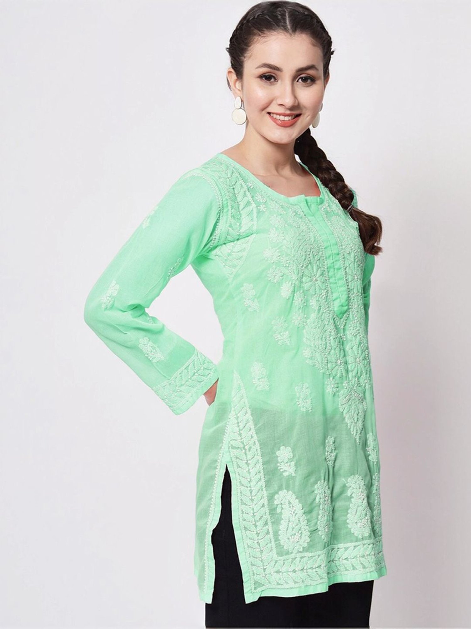 PARAMOUNT CHIKAN Green Cotton Hand Embroidered Chikankari Straight Kurti
