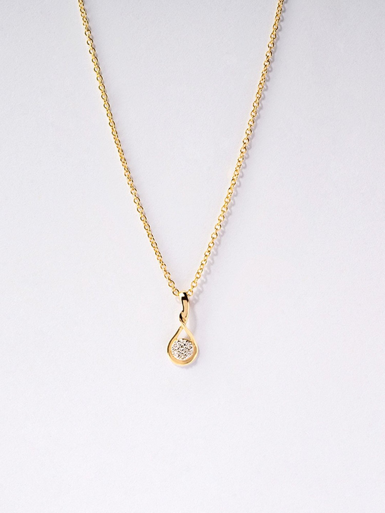 P.N.Gadgil Jewellers 18k Gold Infinity Florall Diamond Necklace For Women