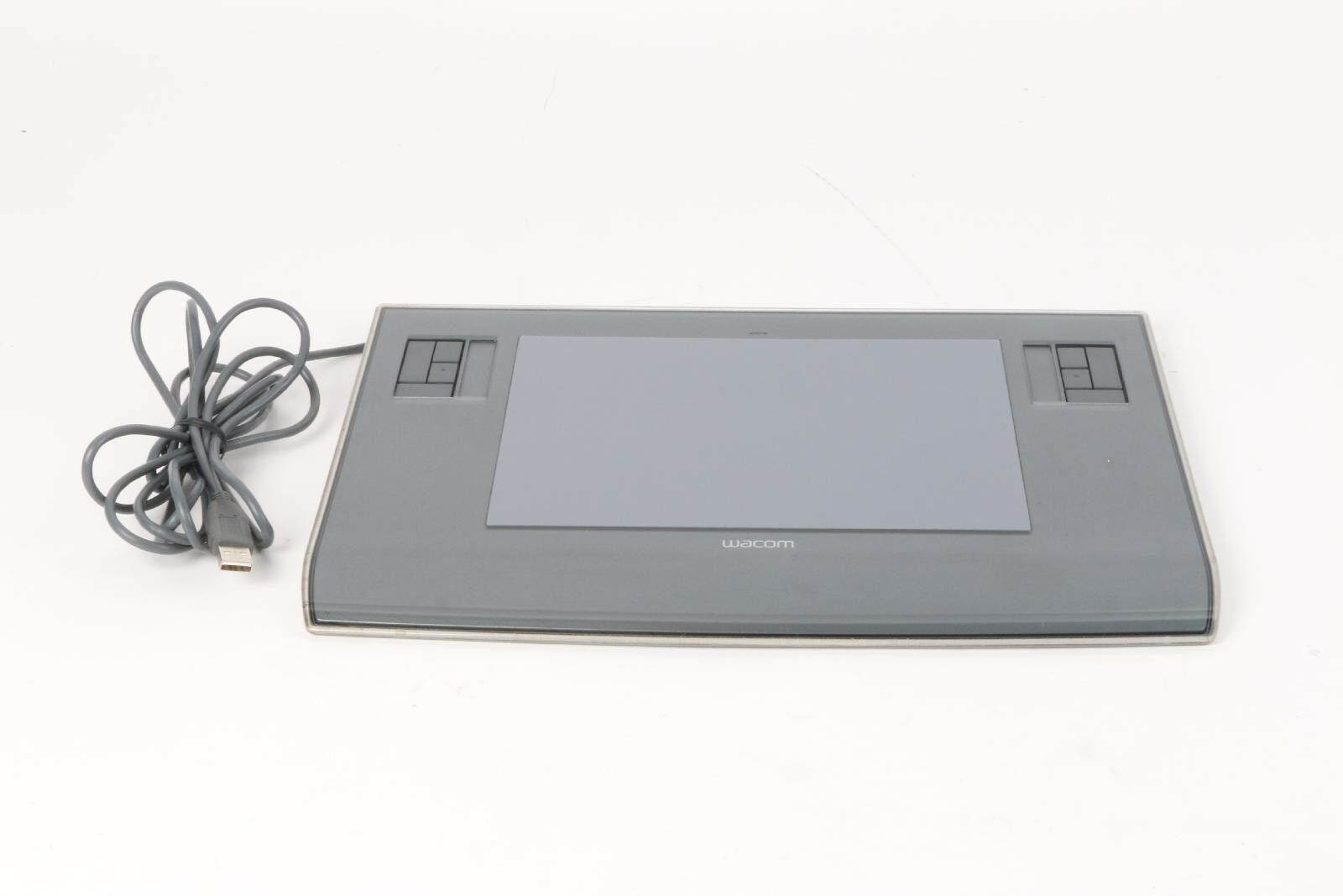 Lot of 12 Wacom PTZ-630 Intuos3 6 X 8-Inch Pen Tablet