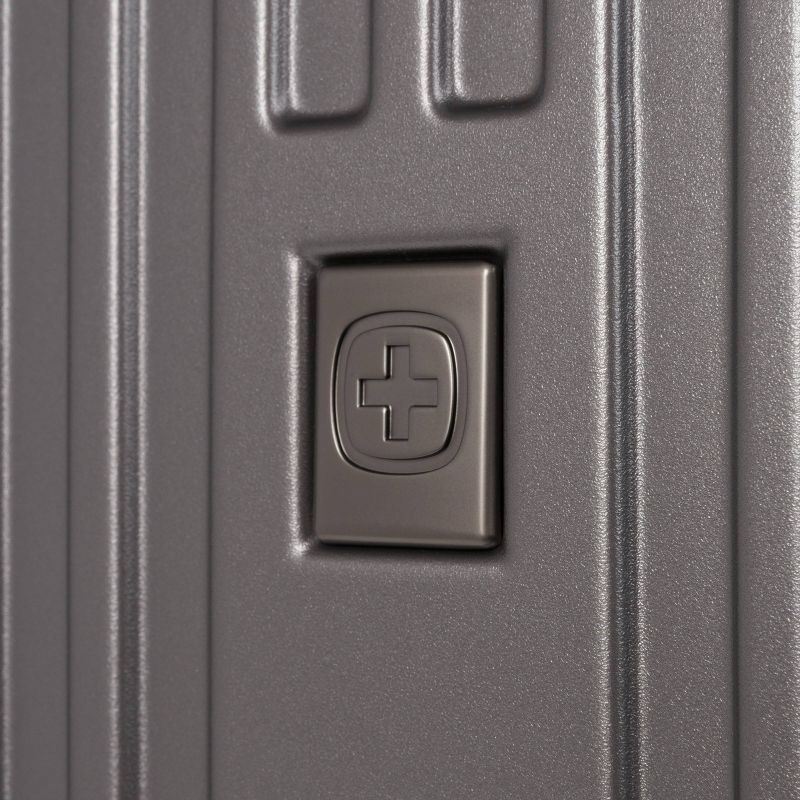 SWISSGEAR 20" Hardside Carry On Suitcase - Gun Metal