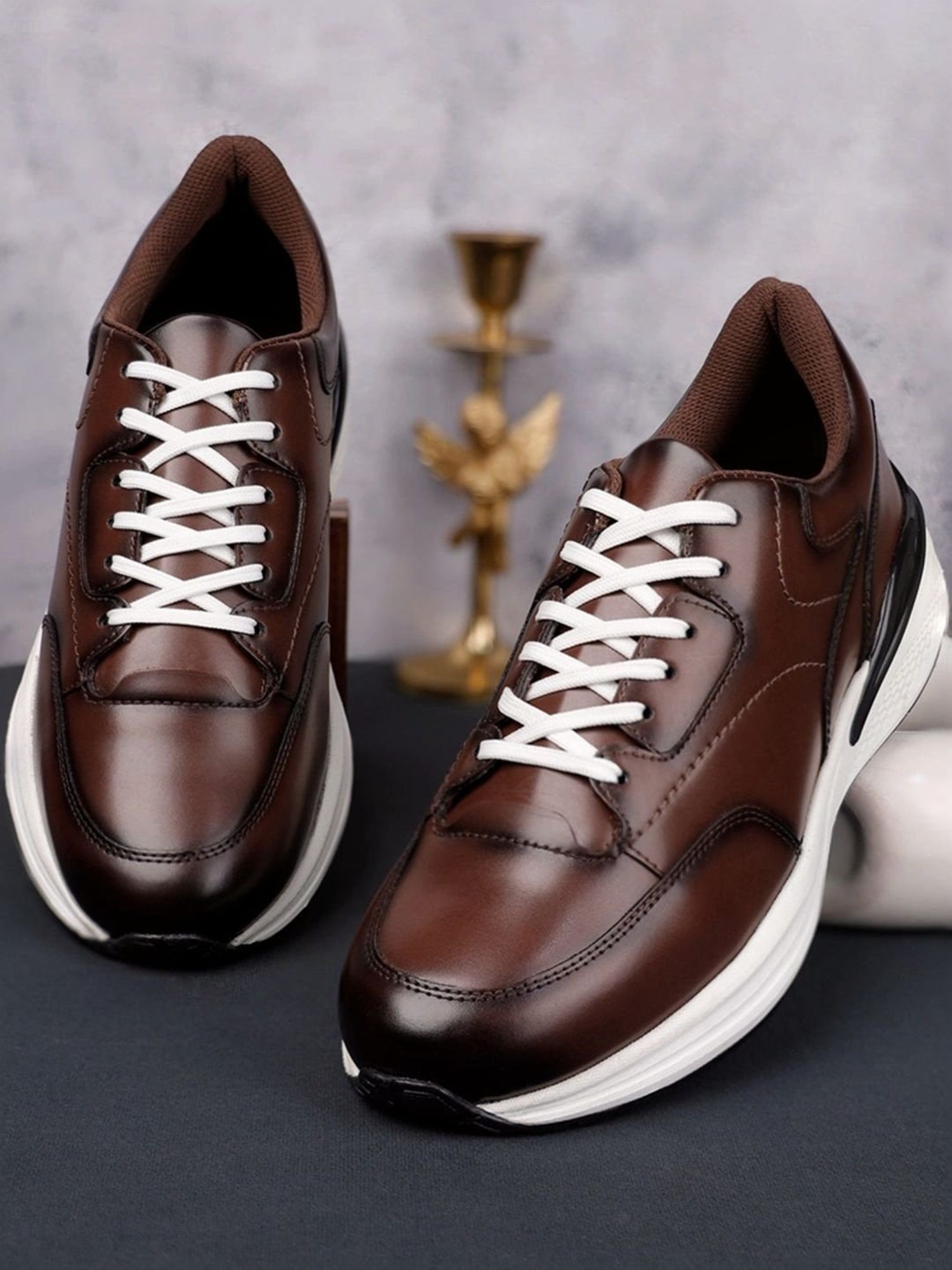 Louis Stitch Men's Tan Casual Sneakers