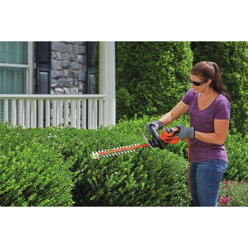 Black & Decker BEHTS300 20 in. SAWBLADE Electric Hedge Trimmer