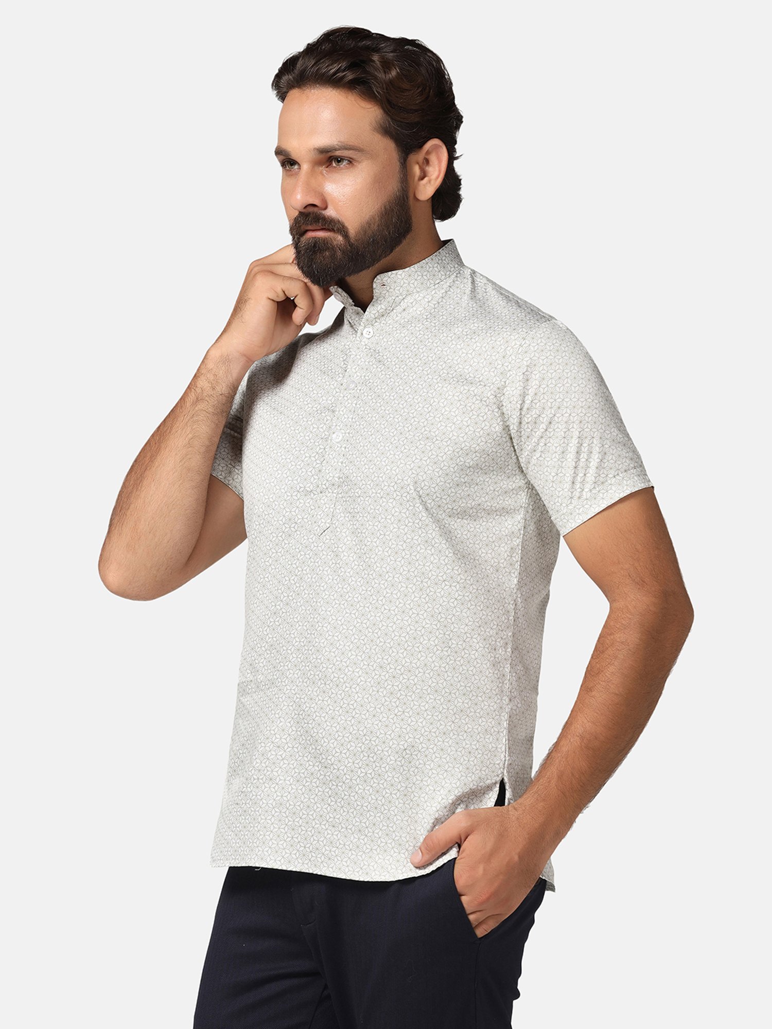 TAHVO Light Green Slim Fit Printed Shirt