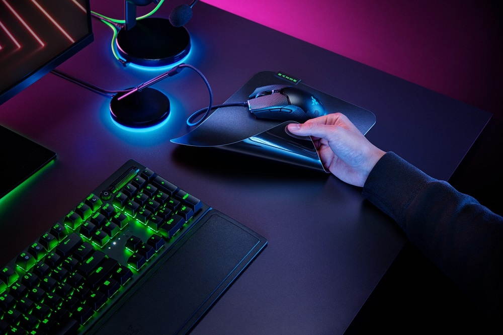 Razer Sphex V3 Ultra-Thin Gaming Mouse Mat Small