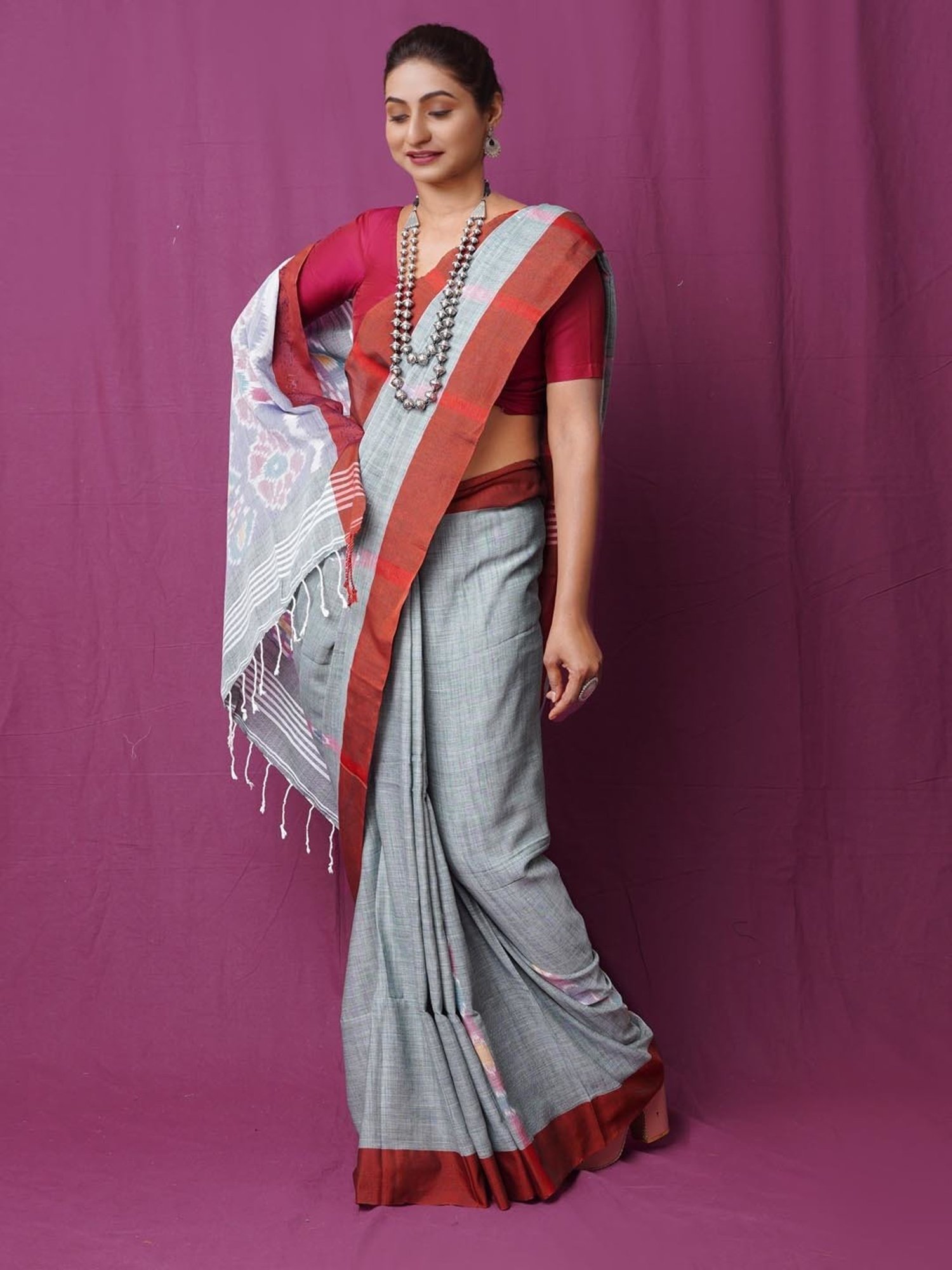 Unnati Silks Grey Linen Woven Saree With Unstitched Blouse