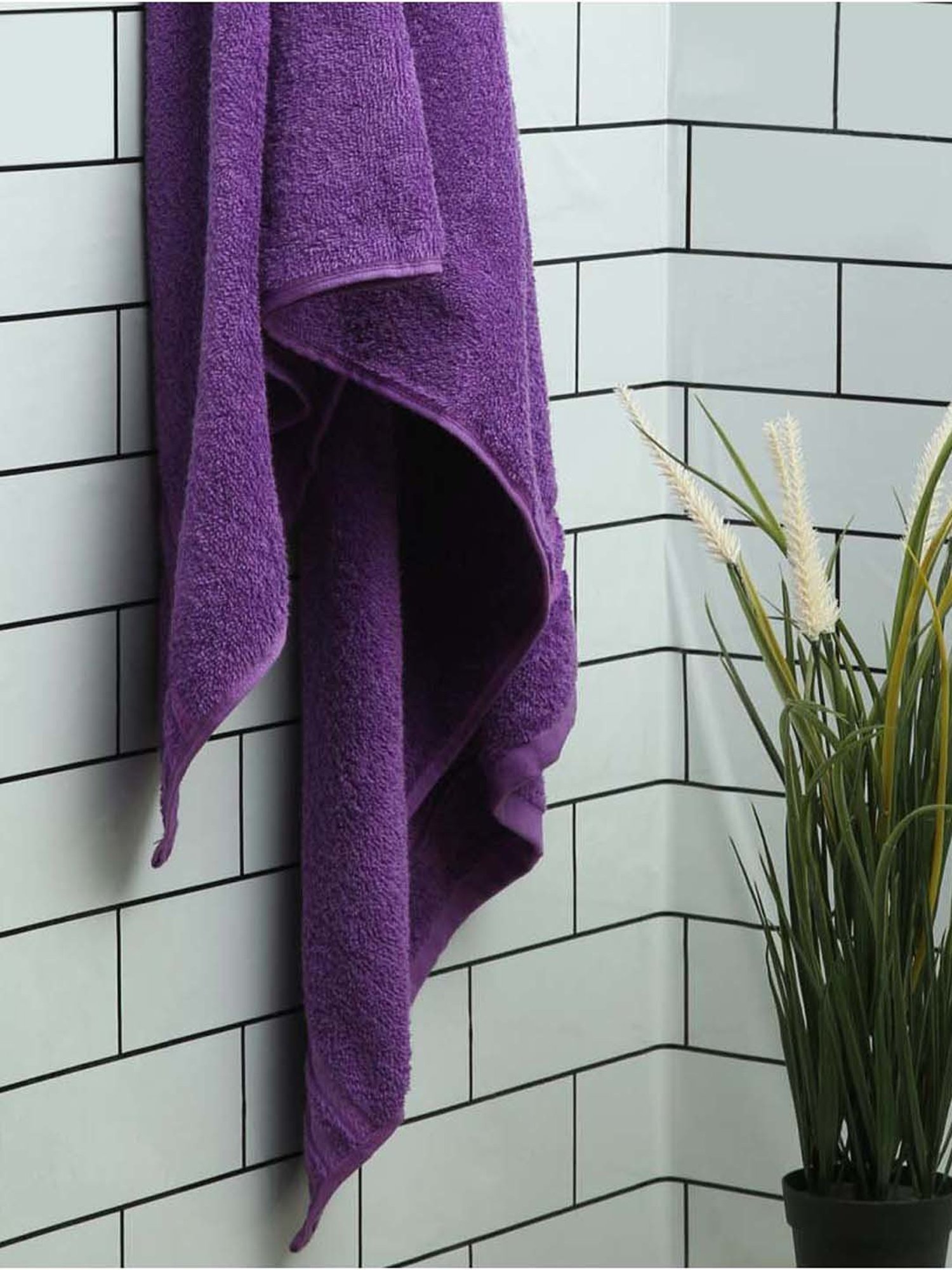 Welspun Anti-Bacterial Purple Cotton 380 GSM Bath Towel