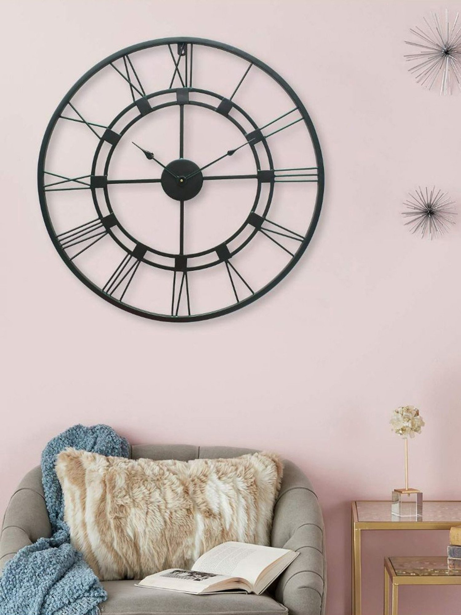 CHRONIKLE Elegant Round Black Iron Wall Clock