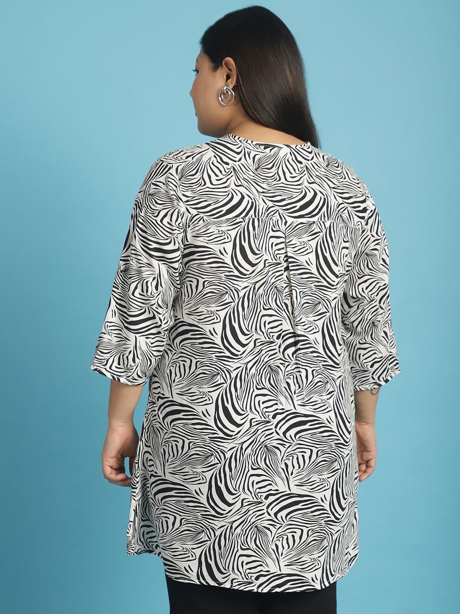 theRebelinme White & Black Floral Print Shirt