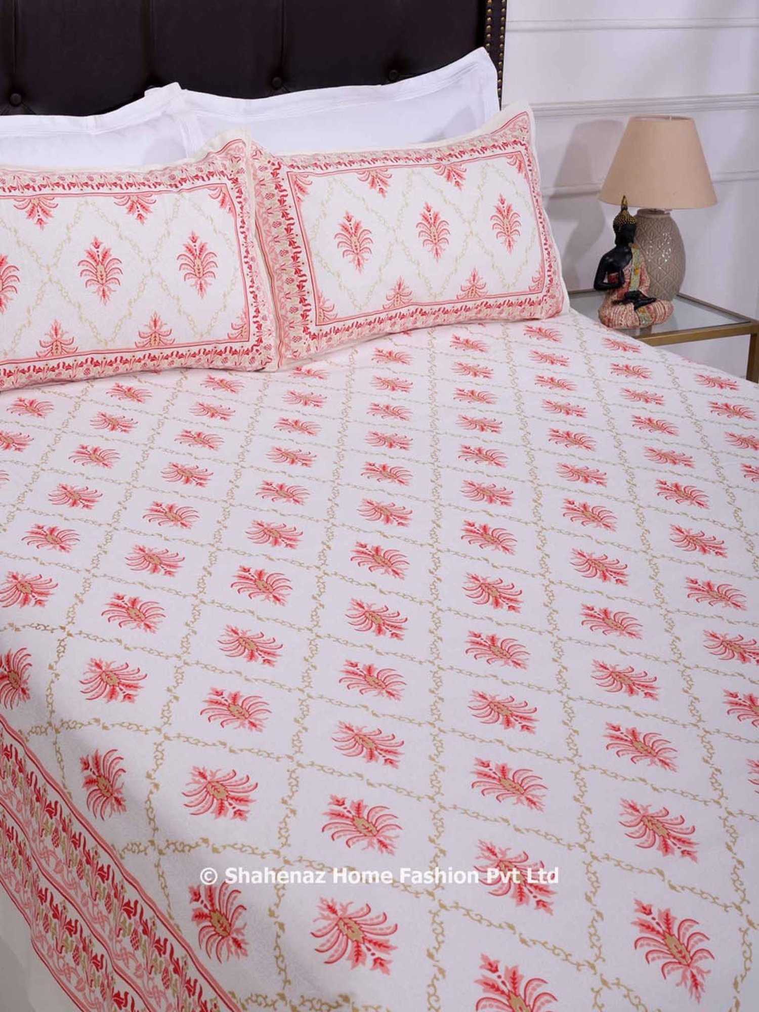 Shahenaz Orange 120 TC Cotton Pineapple Jaal Luxury Double Bedsheet with 2 Pillow Covers