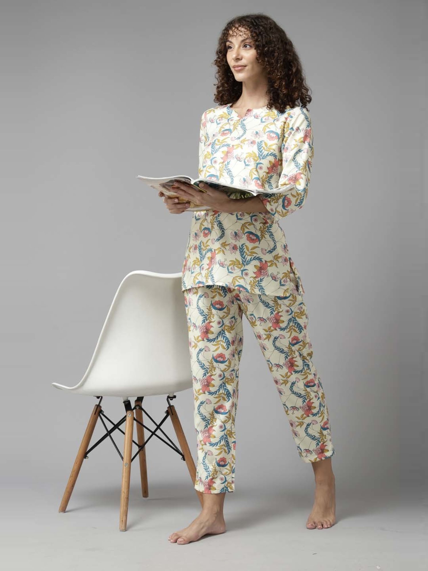 Prakrti Off-White Floral Print Top Pant Set