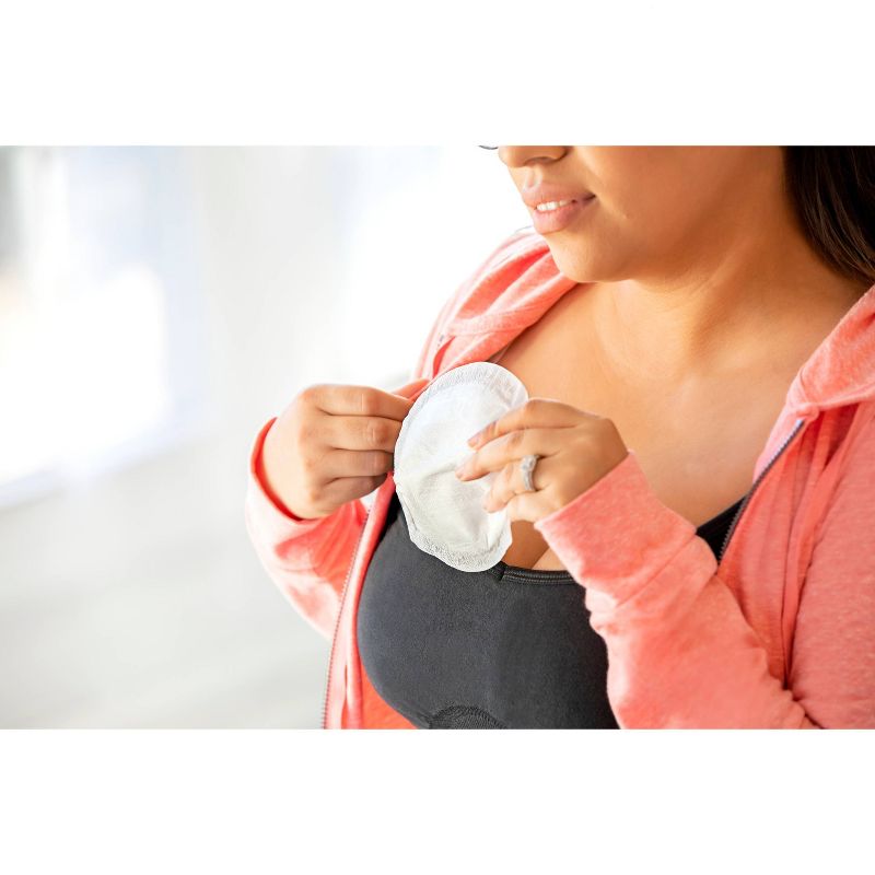 Medela Disposable Nursing Pads & Tender Care Lanolin Set