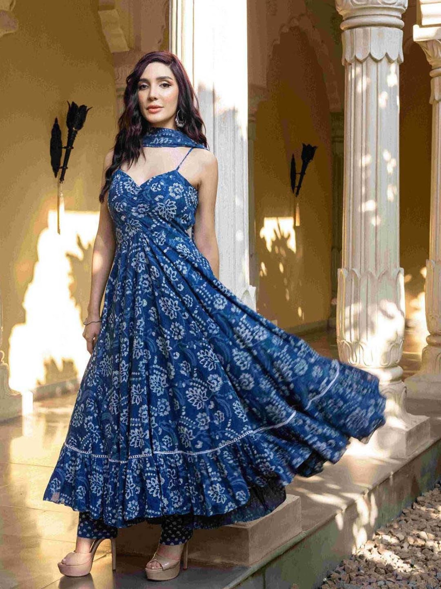 AACHHO Blue Cotton Floral Print Kurta Pant Set With Dupatta