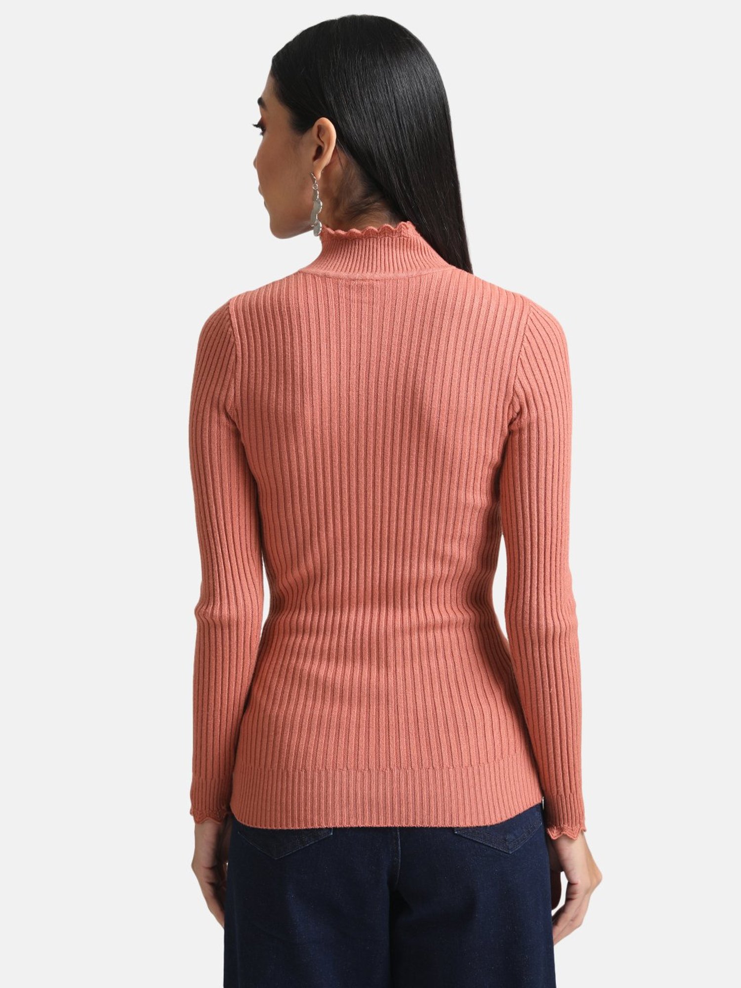 Kazo Textured Pullover With Scalloped Edges