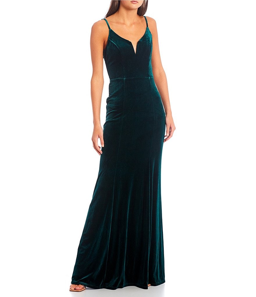 City Vibe Spaghetti Strap Notch V-Neck Slim Velvet Long Dress