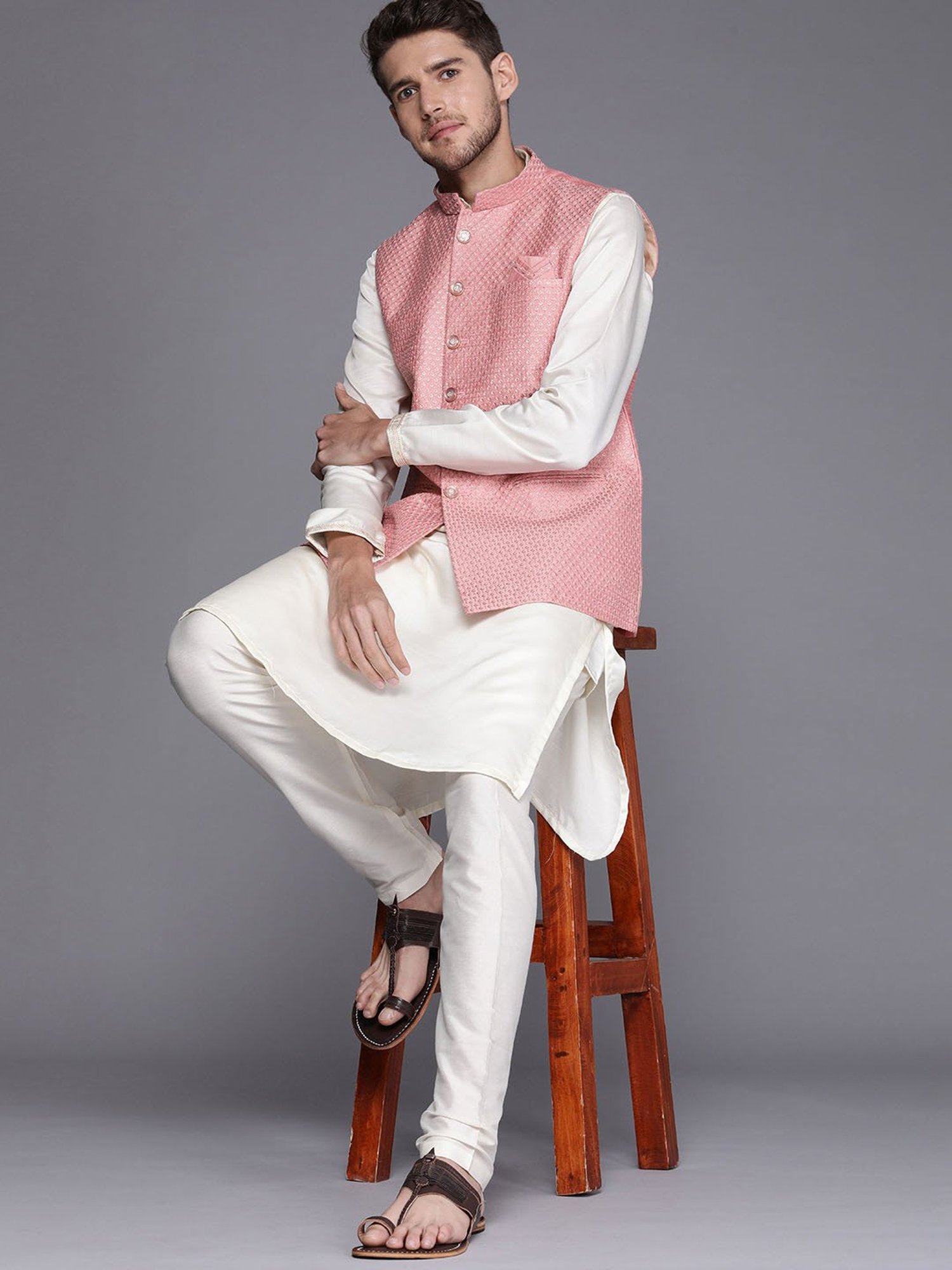 Manyavar Peach Regular Fit Self Design Nehru Jacket